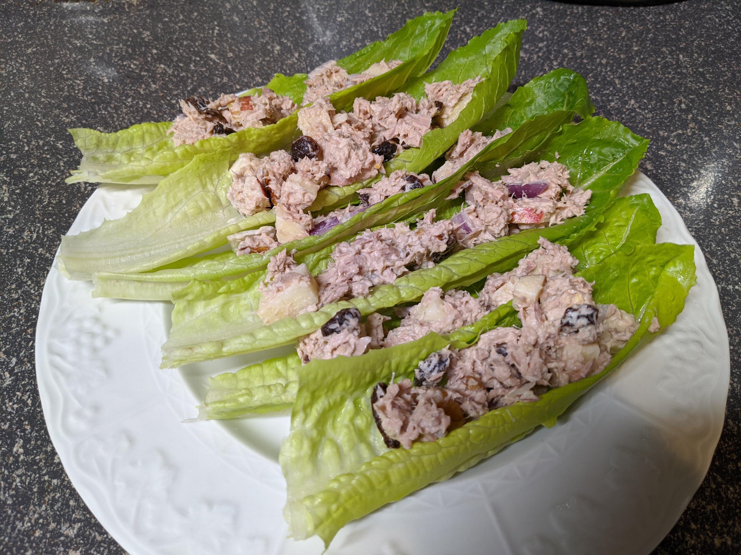 Tuna Salad Boats r/whole30
