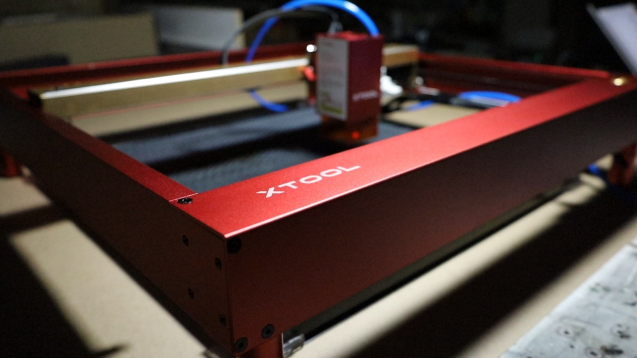 Before I broke it... I had this this diode laser cutting 3/4"(19mm) oak