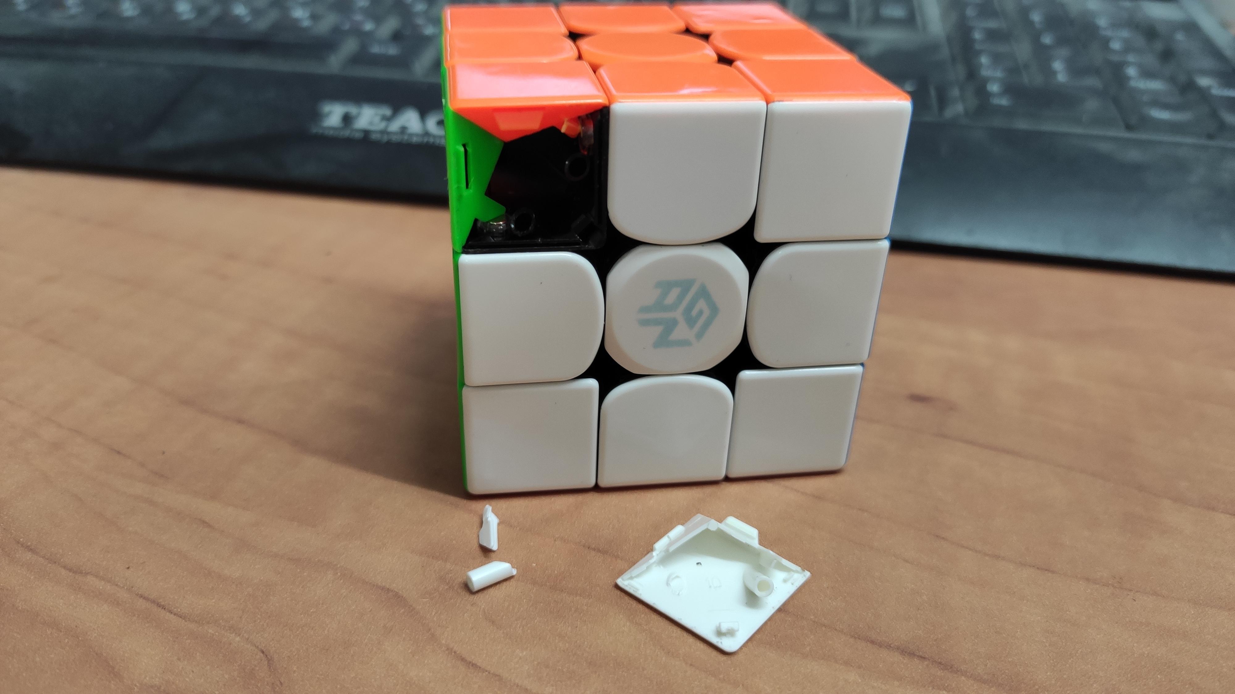 I dropped and broke a cap piece of my GAN356XS. Luckily, it still fits