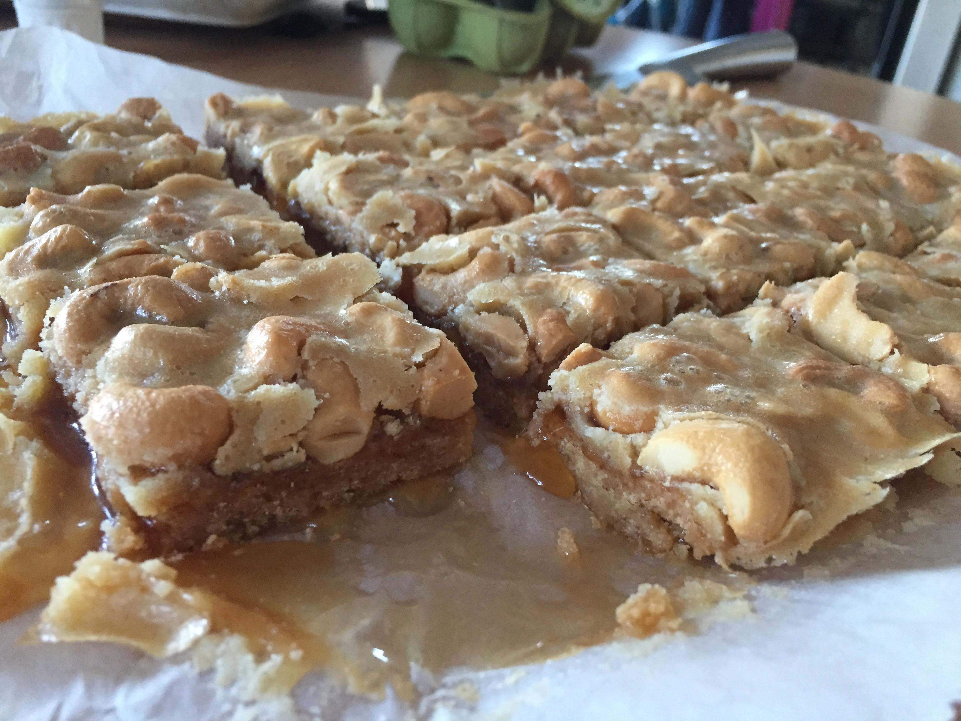 [Homemade] Butterscotch salted cashew bars r/food