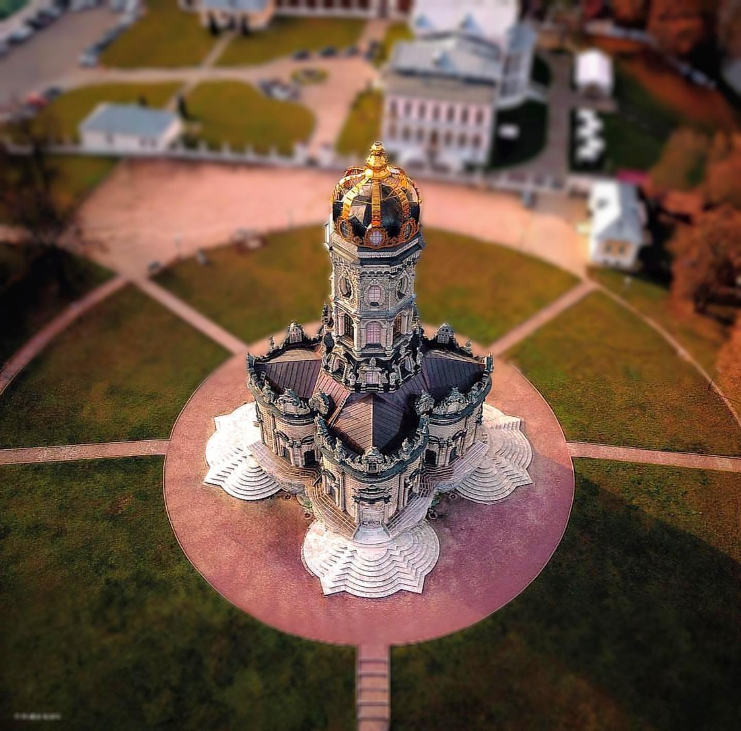 Model building r/tiltshift