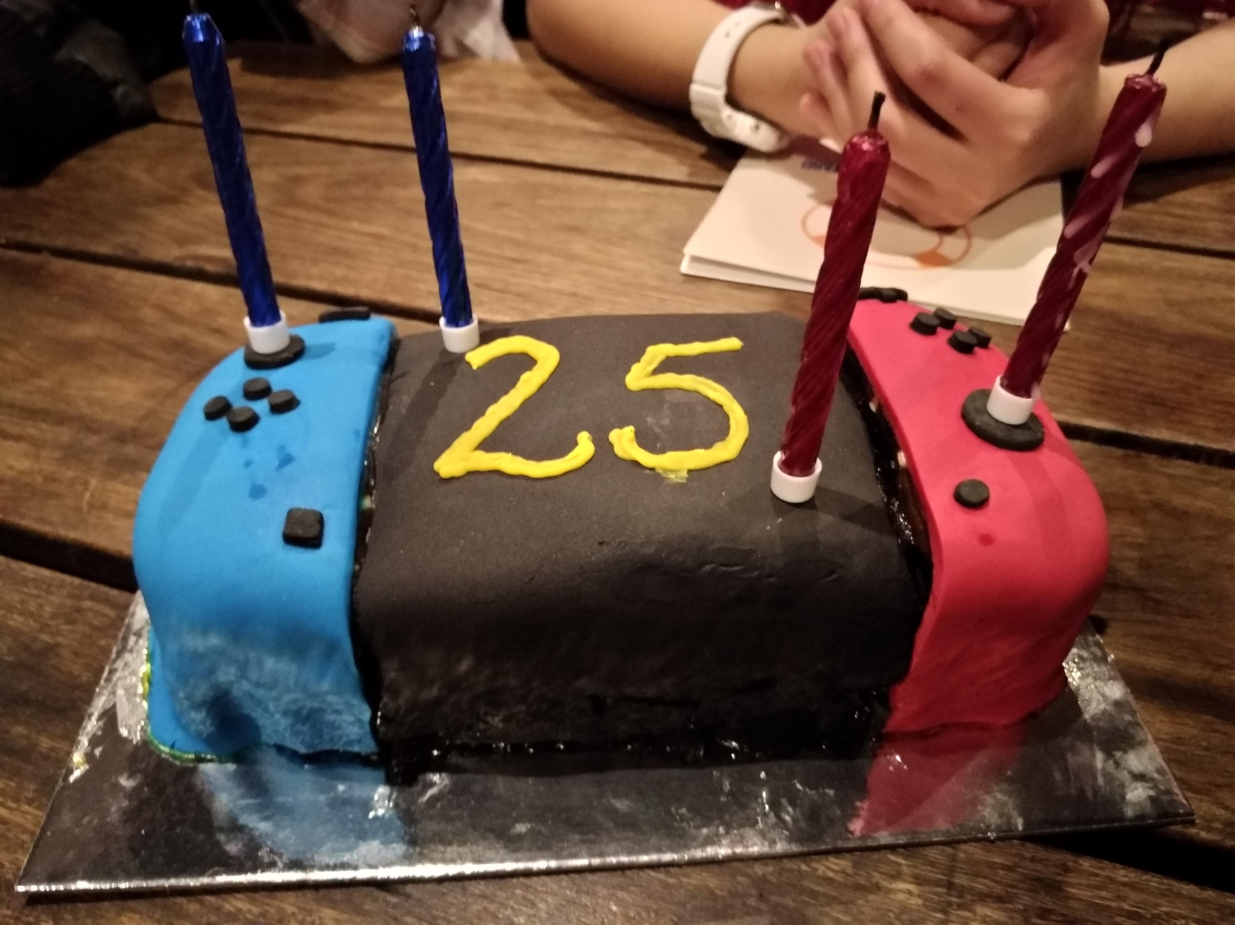 Nintendo Switch cake for my birthday! r/NintendoSwitch