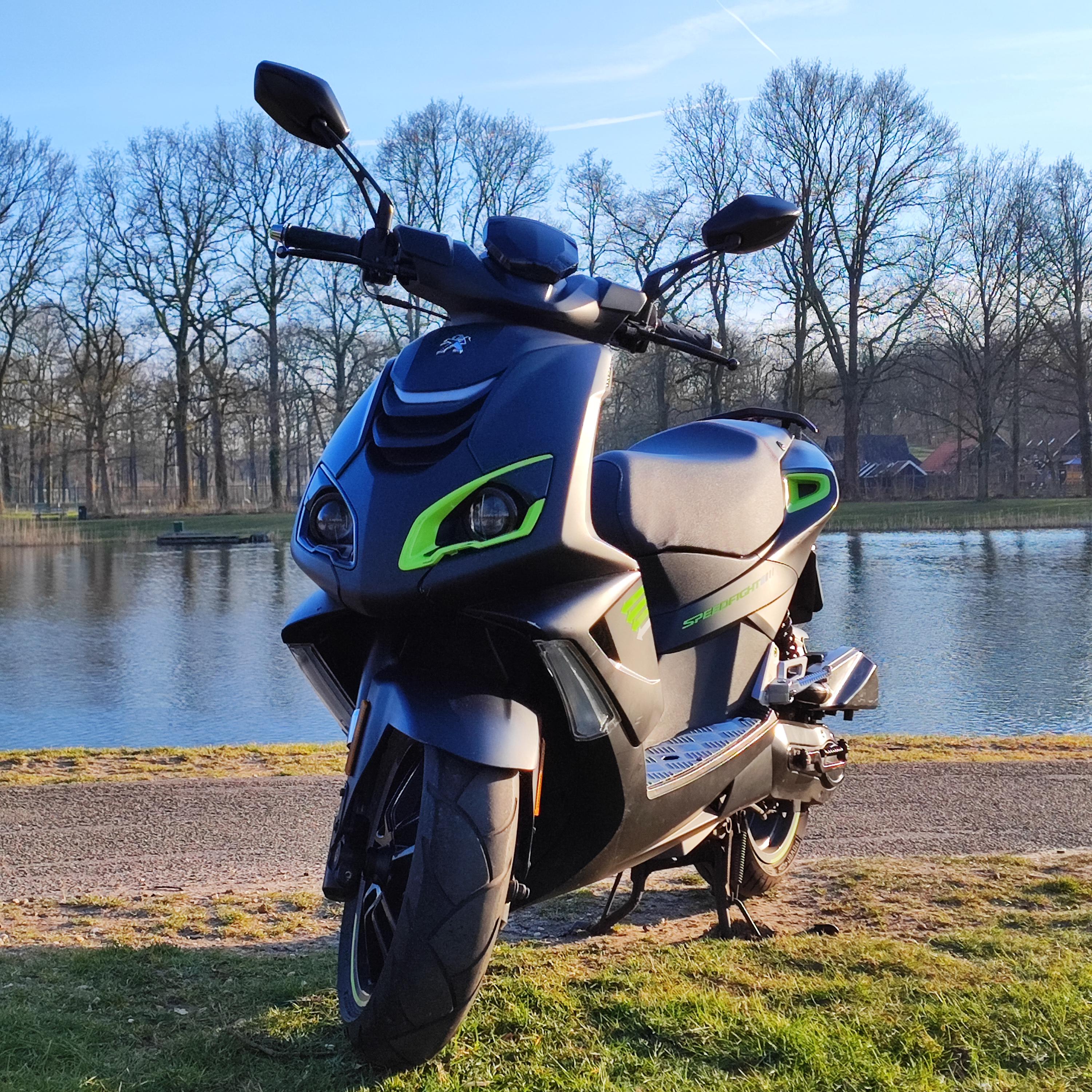 Haven't seen much of the Peugeot Speedfight 4 here : r/scooters