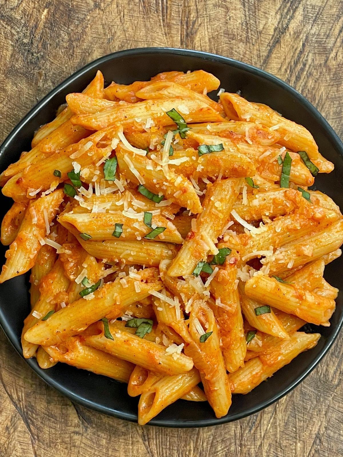 Vegan Gigi Hadid Pasta This veganized twist on the viral spicy tomato