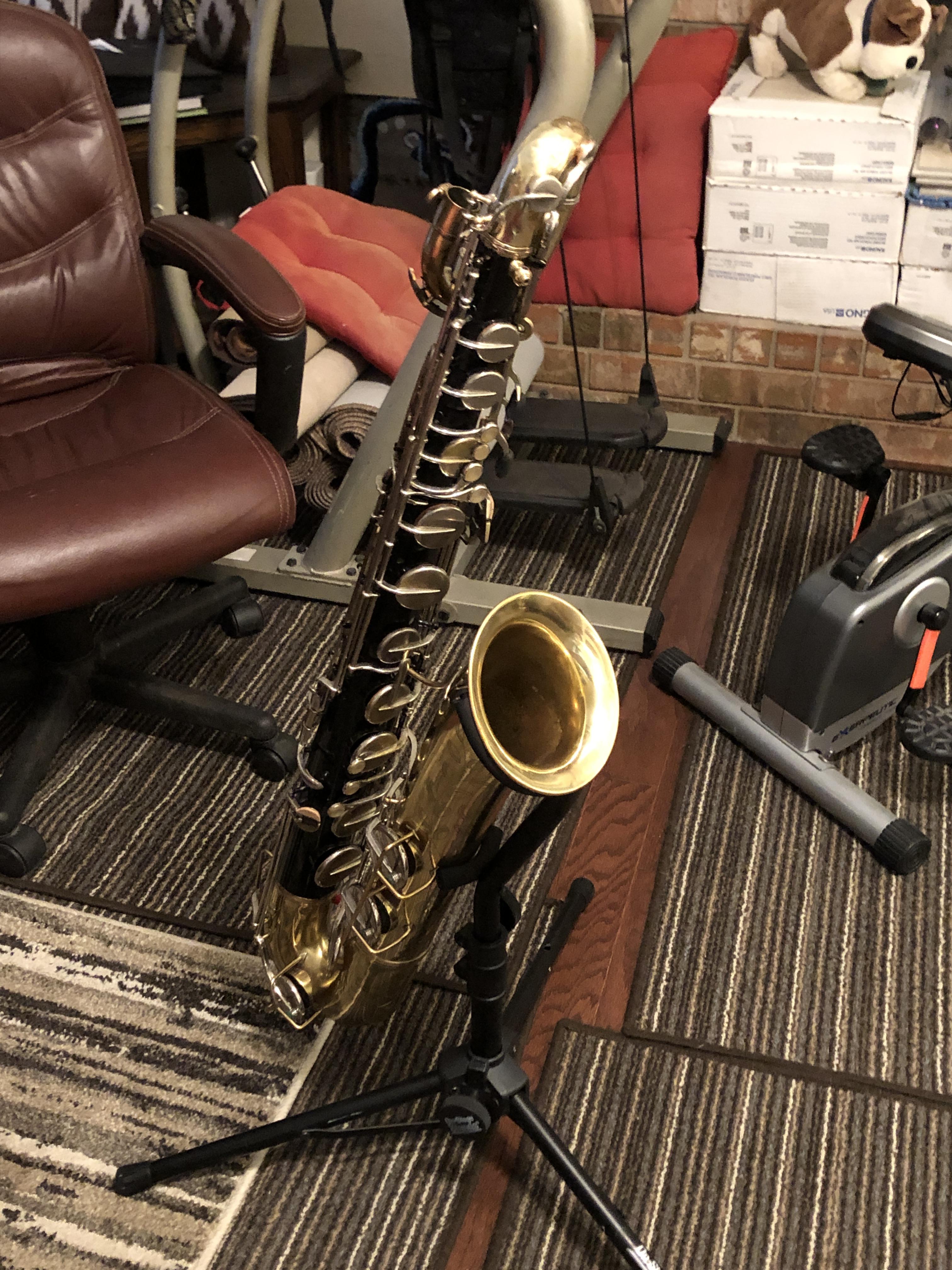 Got a Bari Sax today r/saxophone