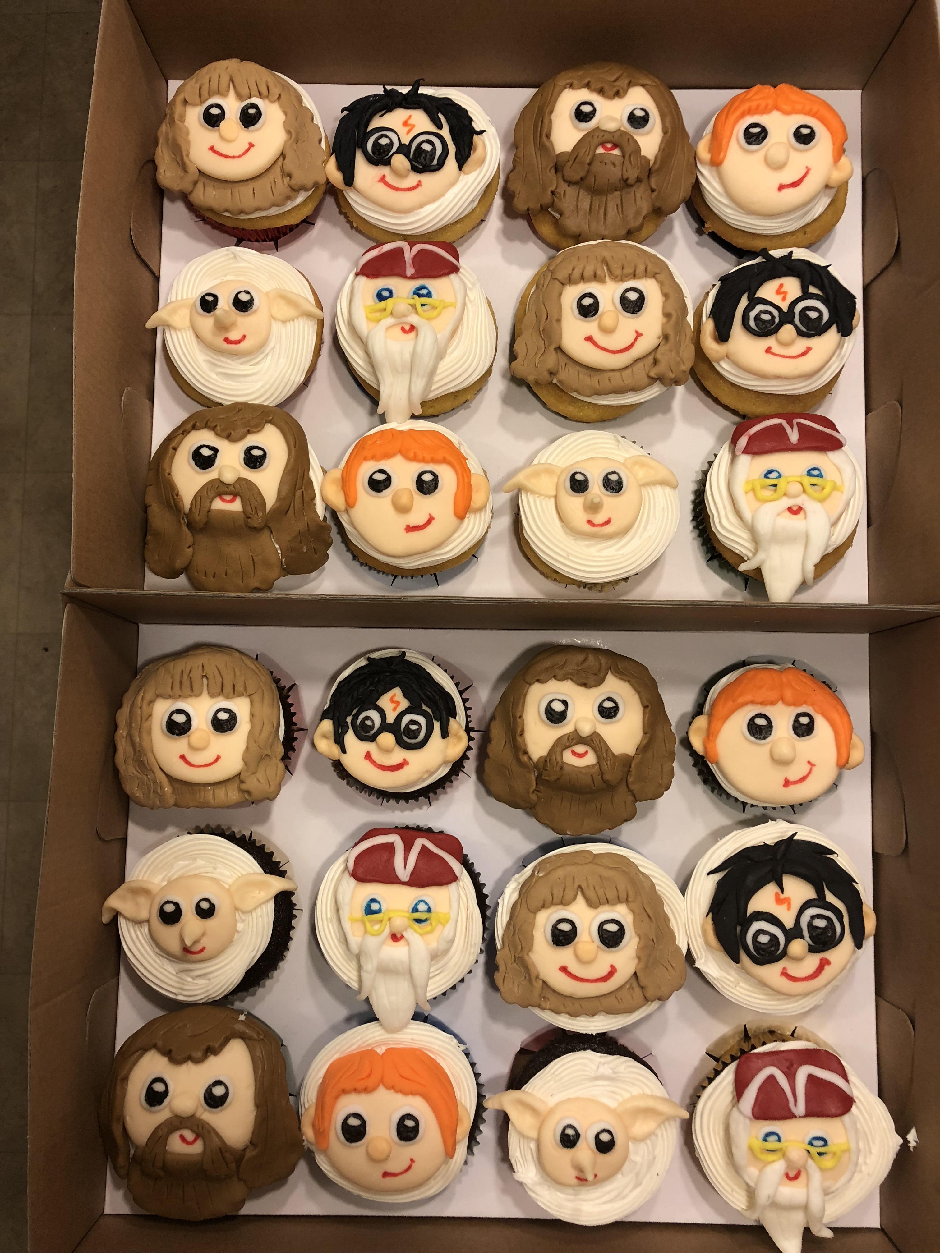 Harry Potter cupcakes for my daughter’s 8th birthday r/harrypotter