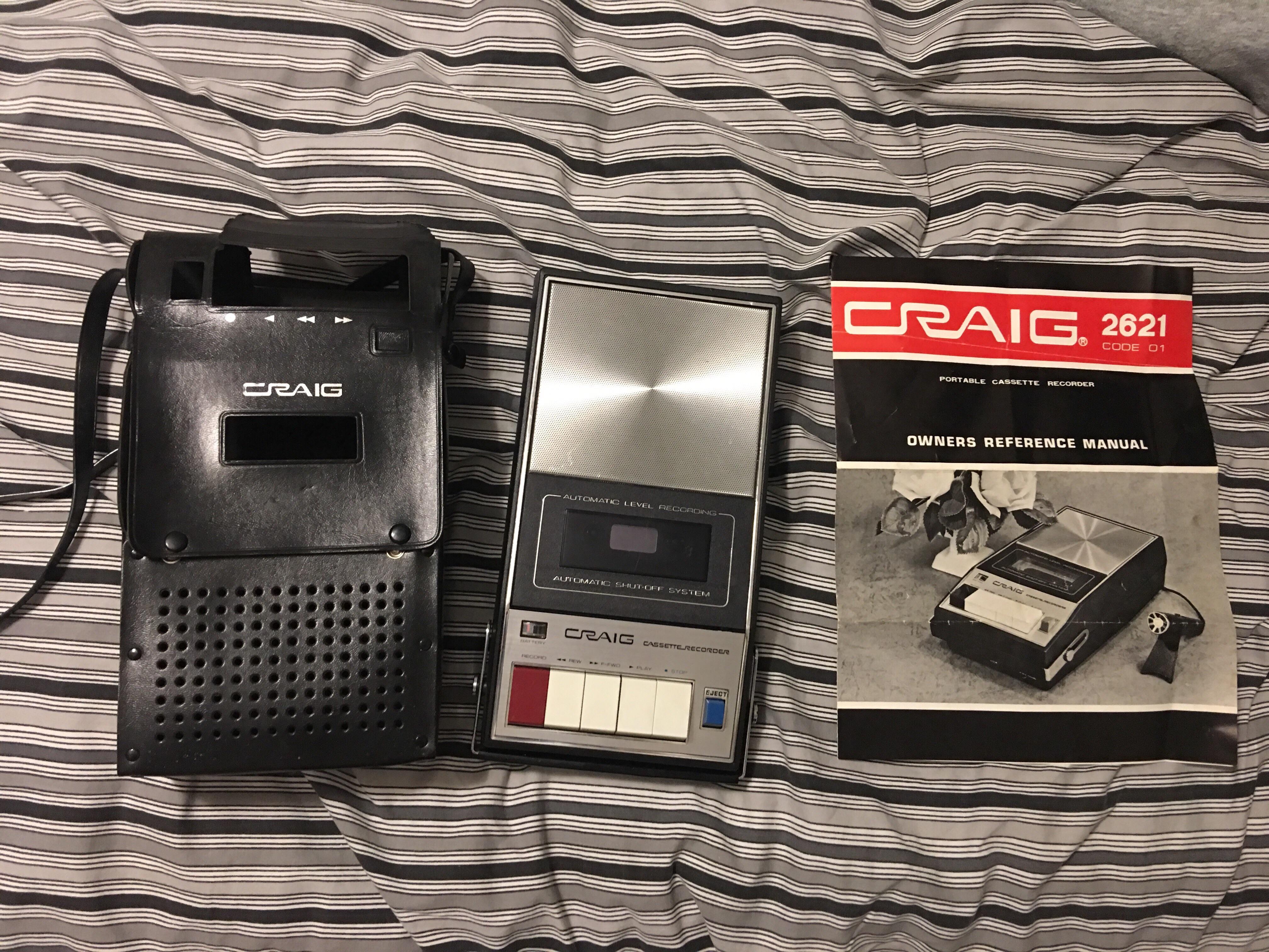 I just got this vintage tape recorder for free today. I thought this