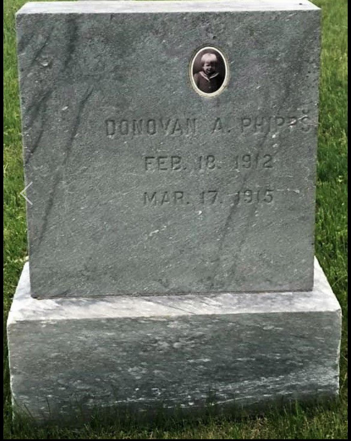 Mineral Ridge Cemetery in Pilot Mound,IA info in comments. r/CemeteryPorn