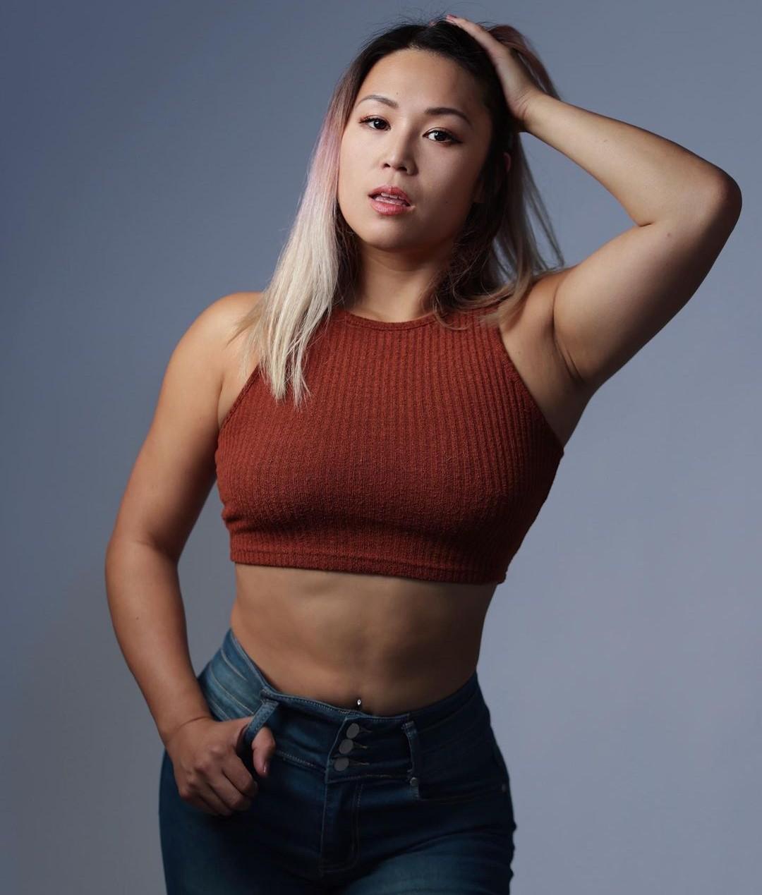 Zeda Zhang : LadiesOfWrestling