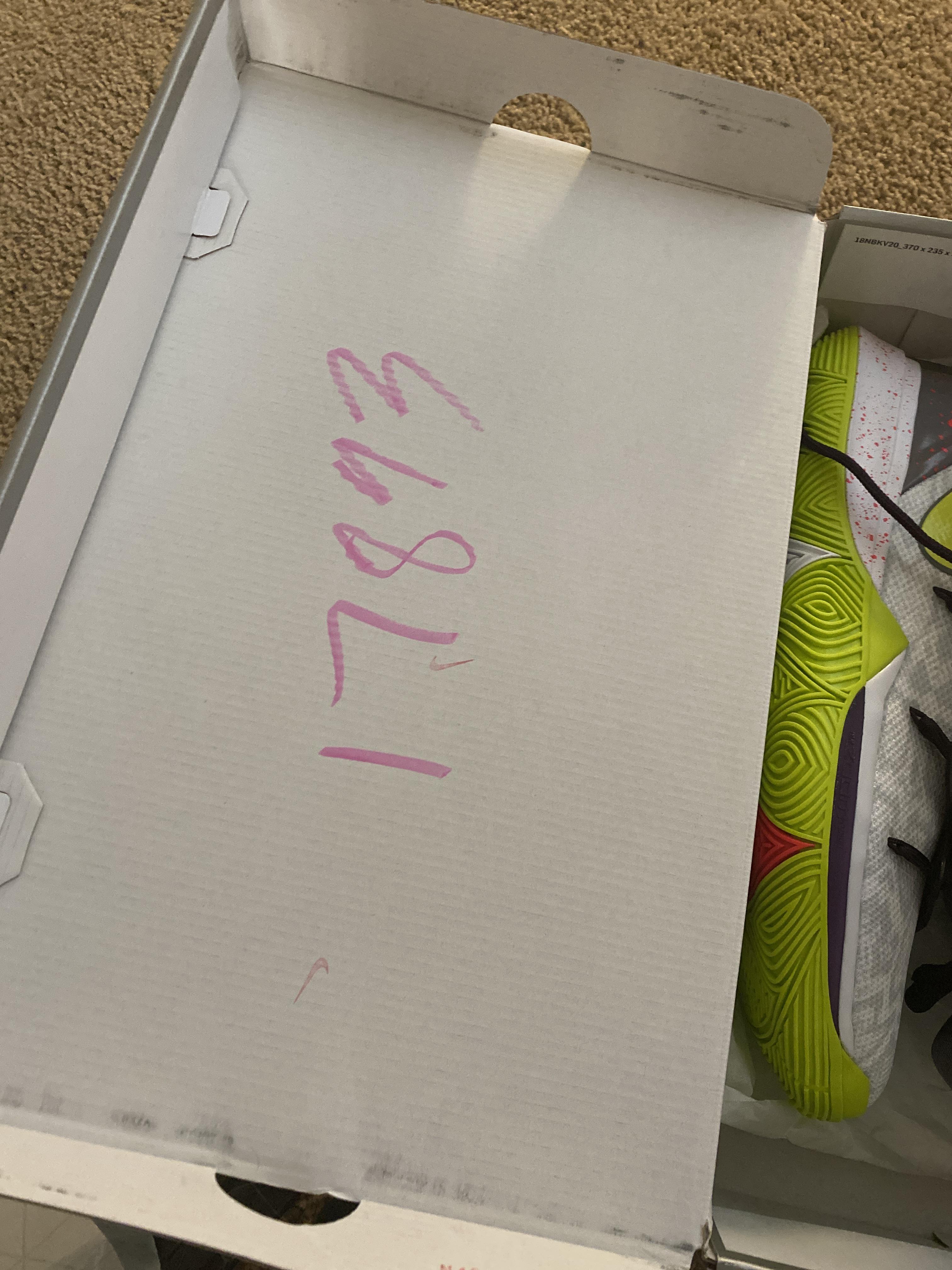 There is writing on the inside of this shoe box. Is this still