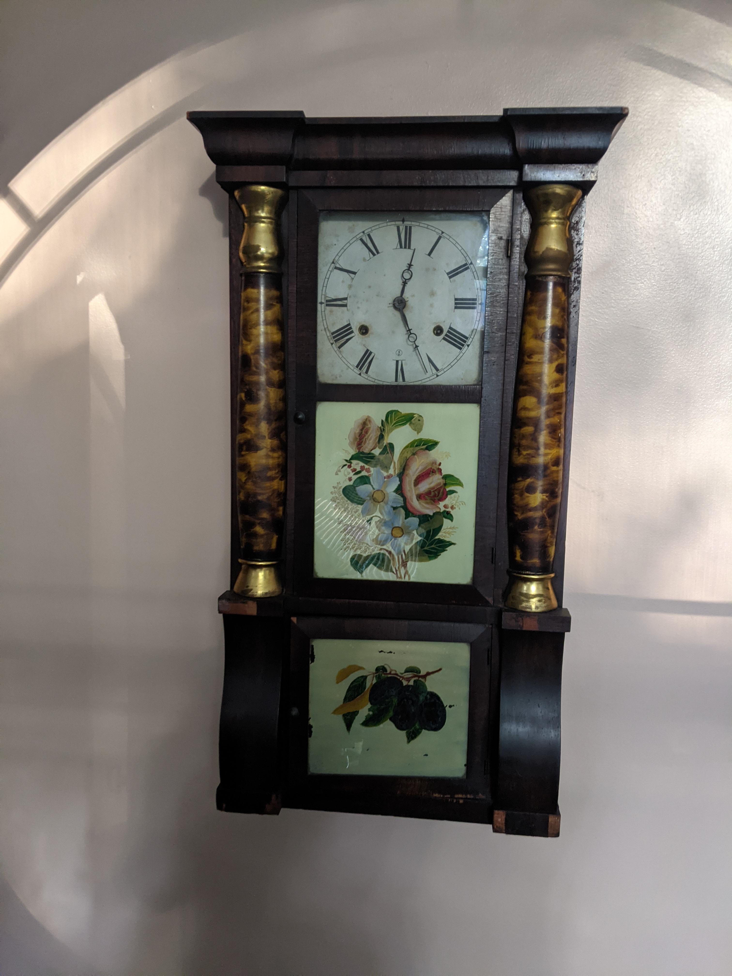 Can anyone tell me anything about this clock? No branding or anything