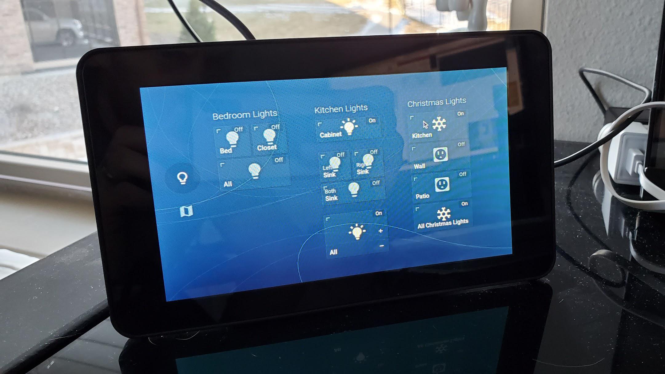 I built an allinone touch panel to control my lights and christmas