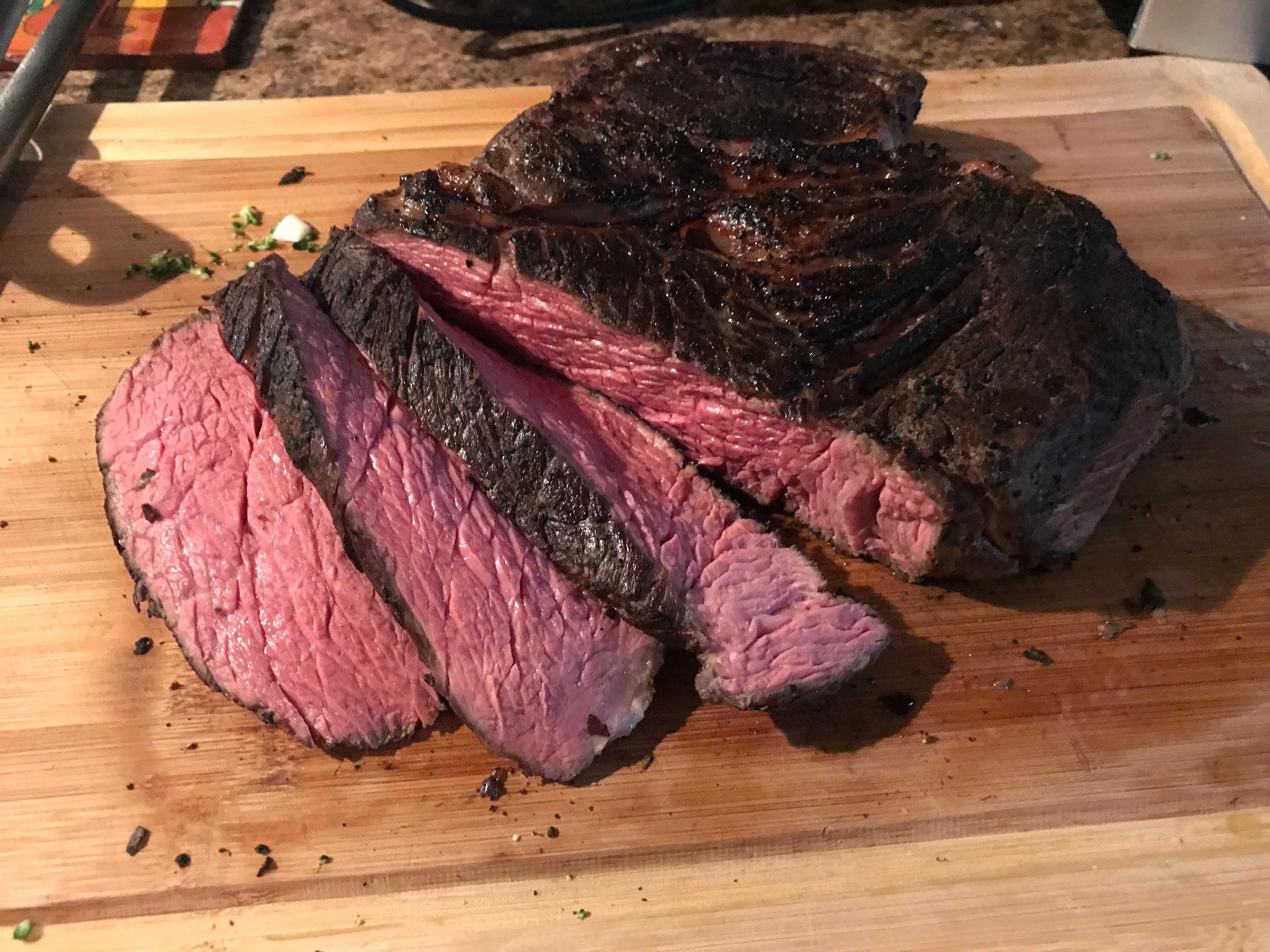 [Homemade] 33 hr Sous Vide Chuck Roast medium rare r/food