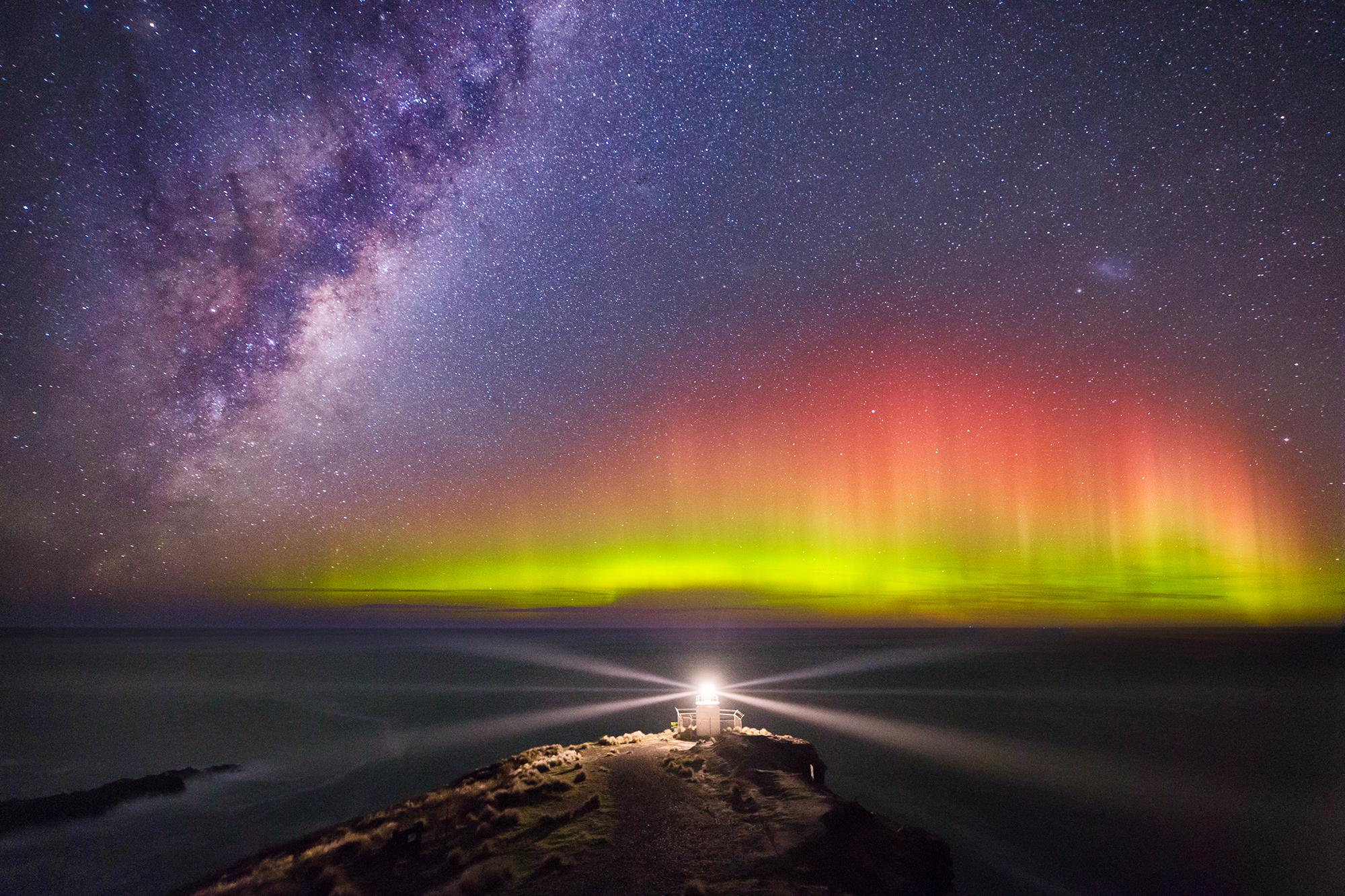 🔥 Aurora Australis at Akaroa, New Zealand NatureIsFuckingLit