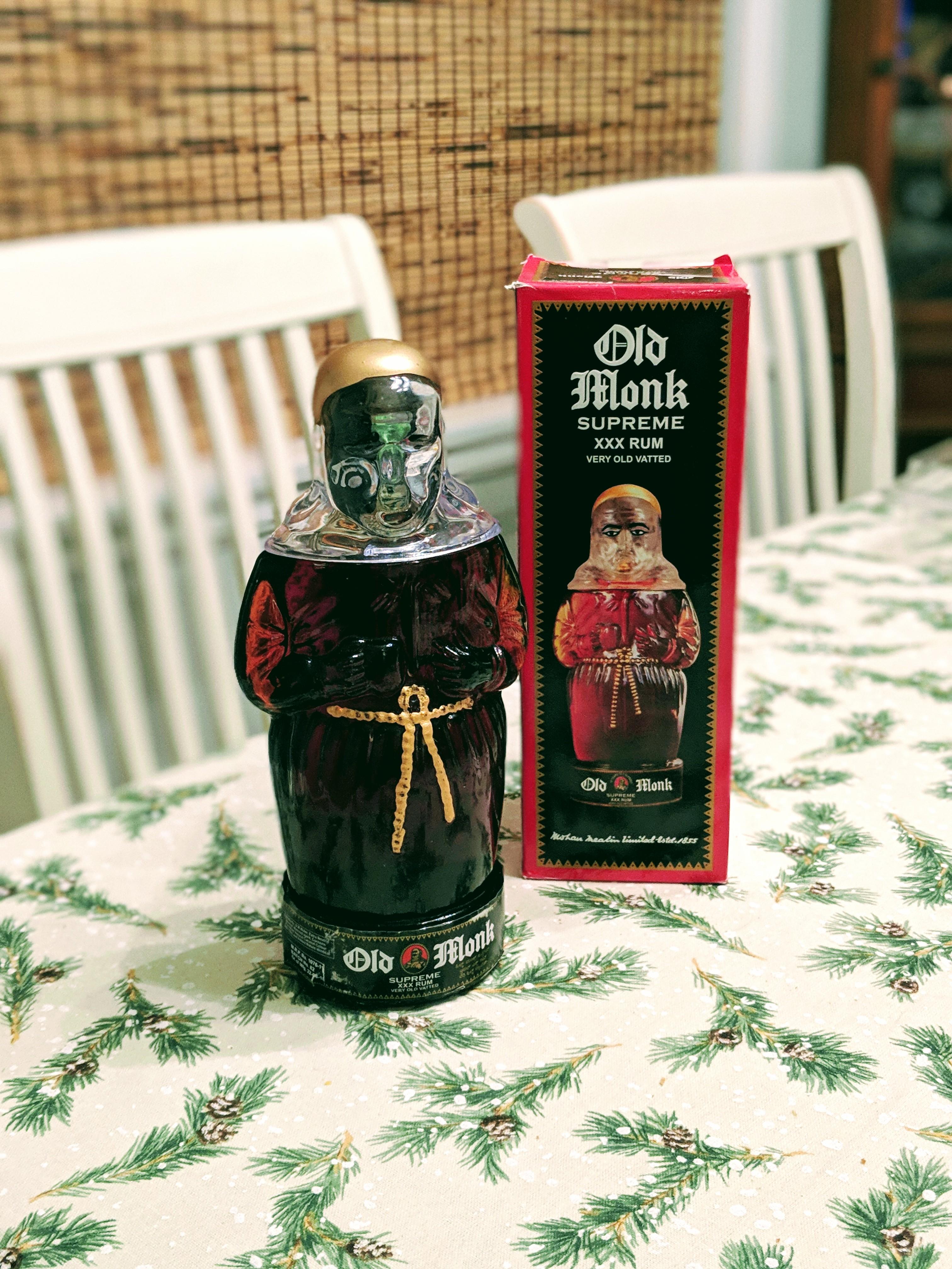 Old Monk Supreme 12yr A gift from my dad's last business trip to Bangalore, India r/rum