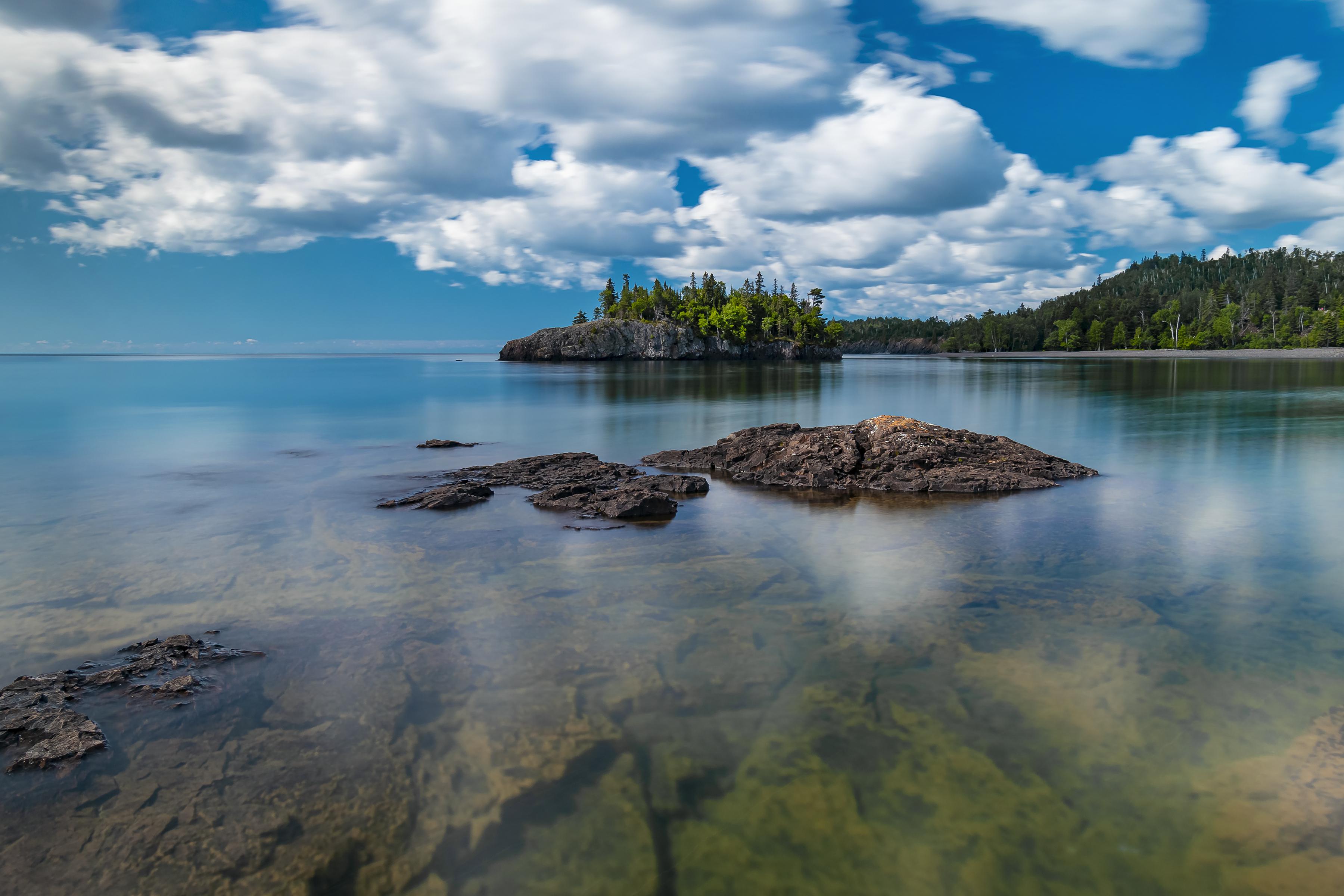 North Shore of Lake Superior, MN. [3600 x 2401] (OC) EarthPorn