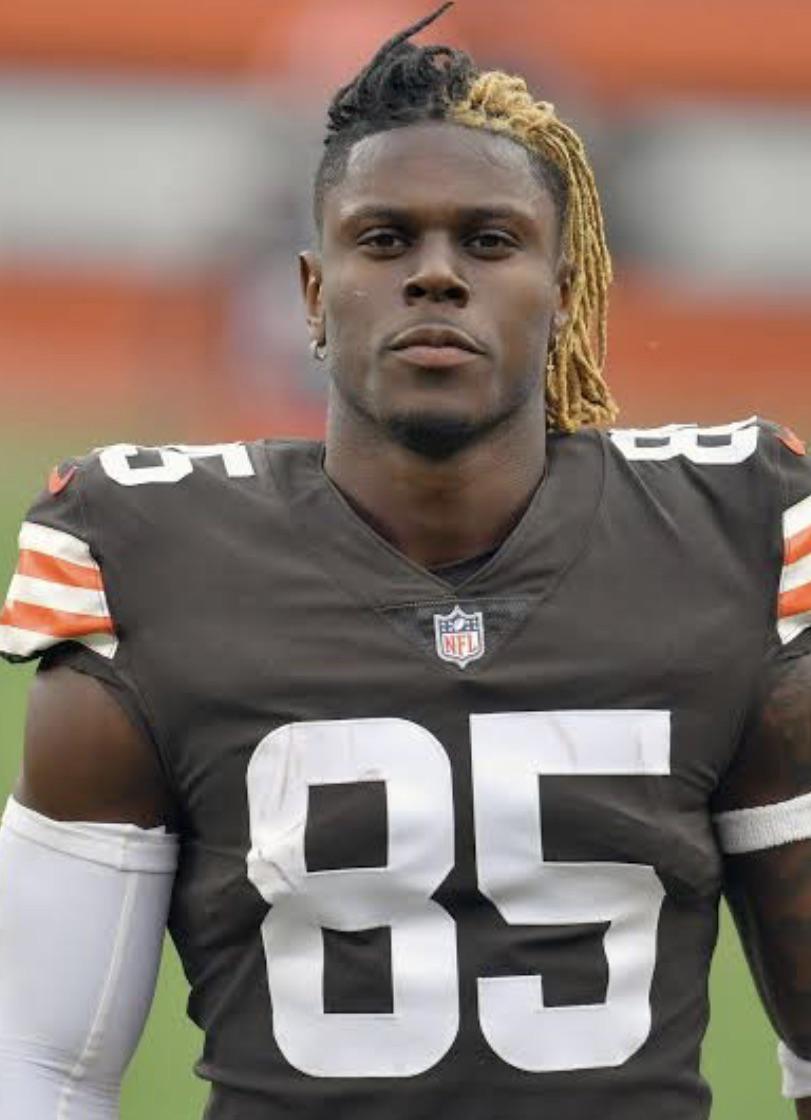 Why not put Njoku in TE1 slot so he gets more targets, I prefer him in