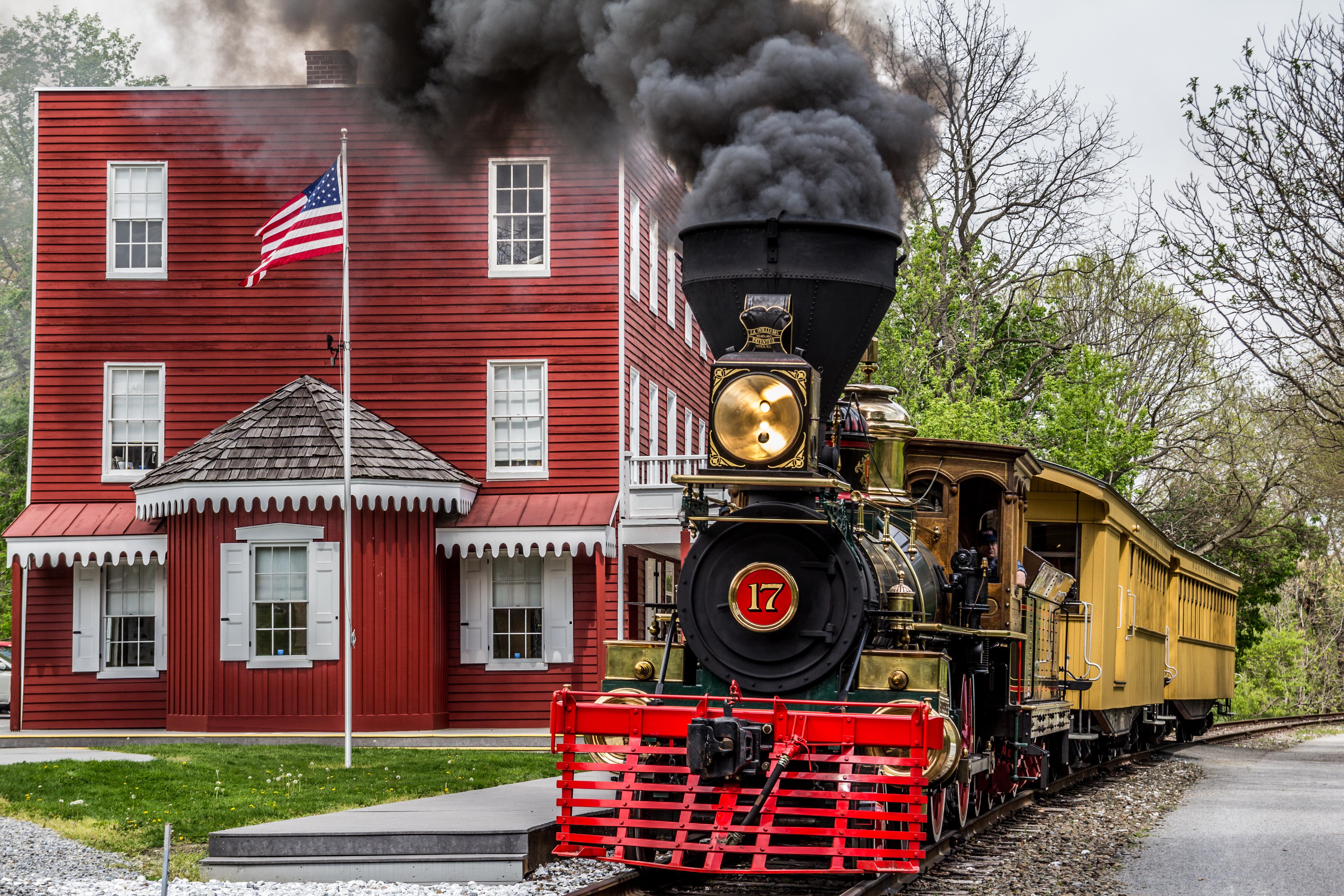 Steam Into History's 440 Steam and train at the Hanover