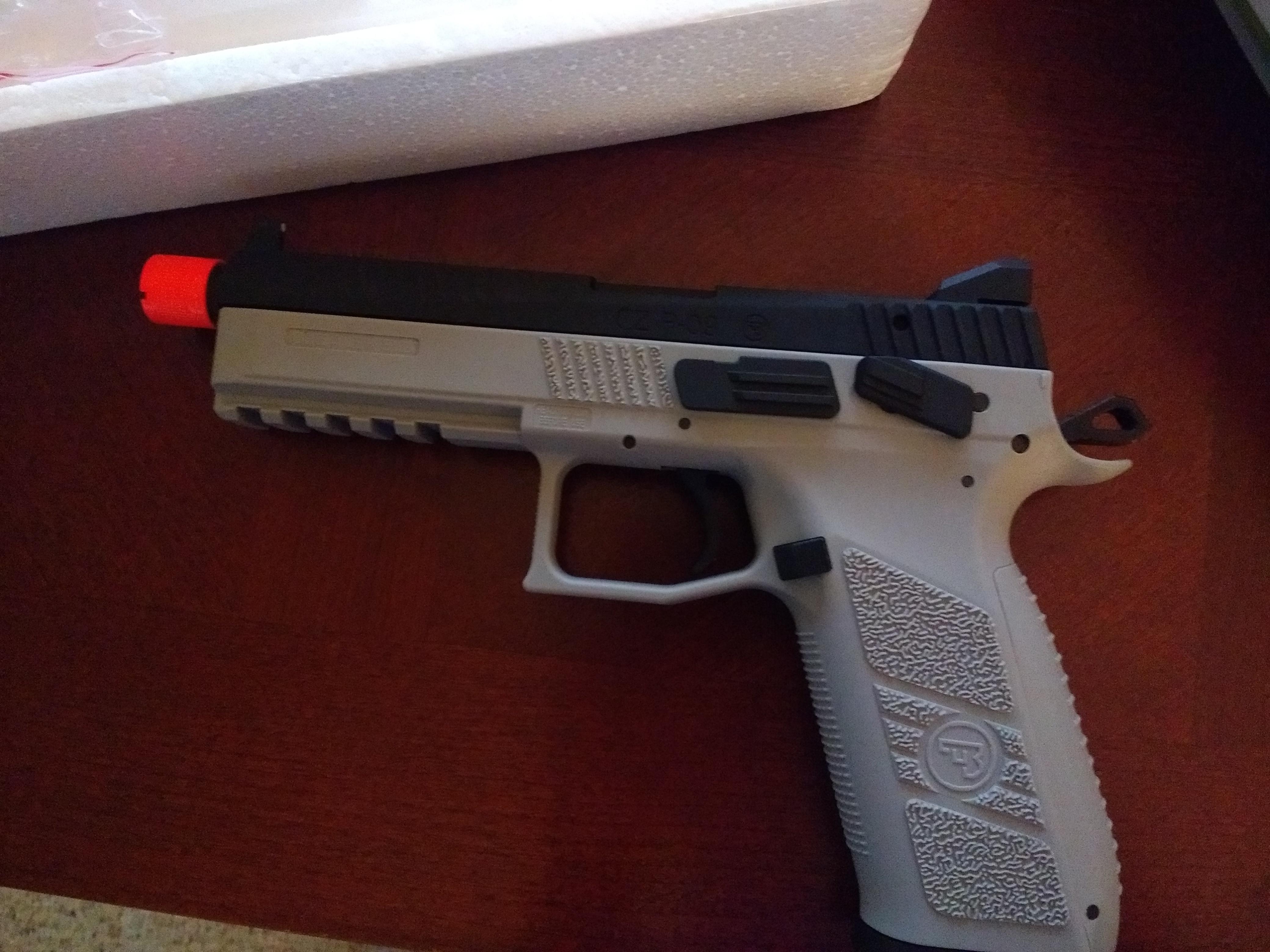 New cz p09 urban grey came in today... My first pistol! r/airsoft