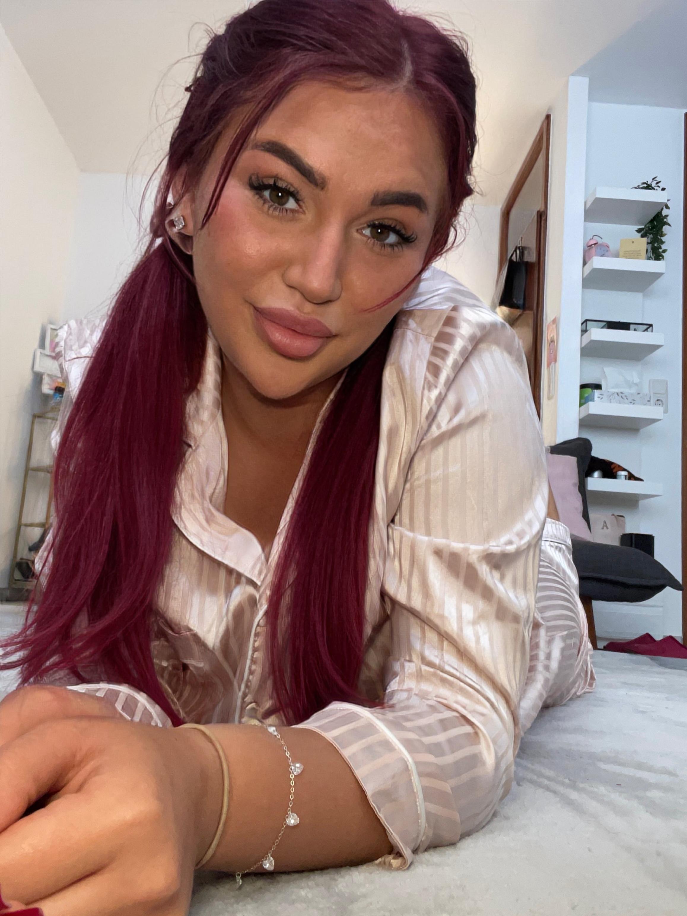 Serving looks and staying SFW Sexy Sexy