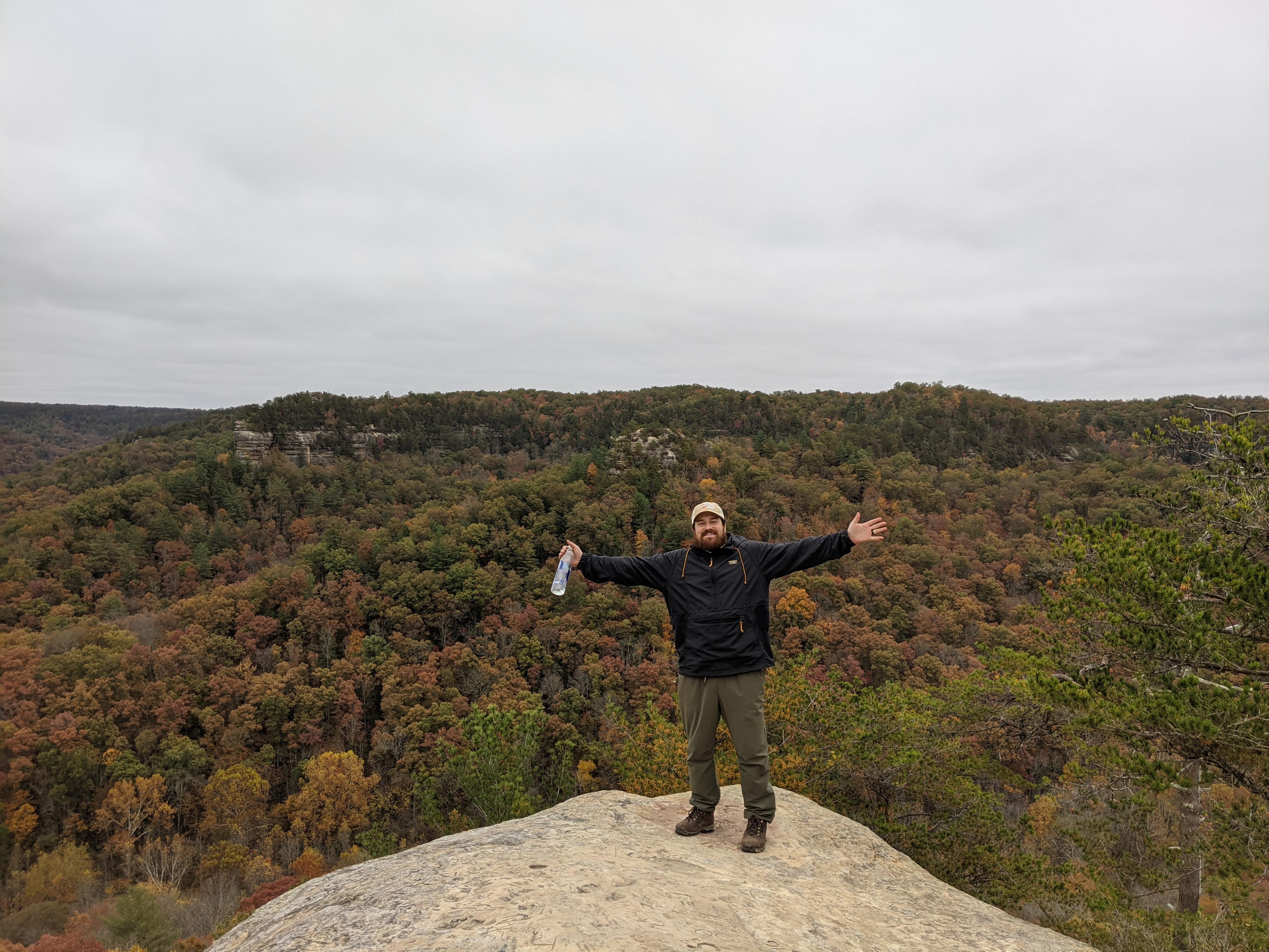 Hanson's Point / Red River Kentucky / October 2020 r/hiking