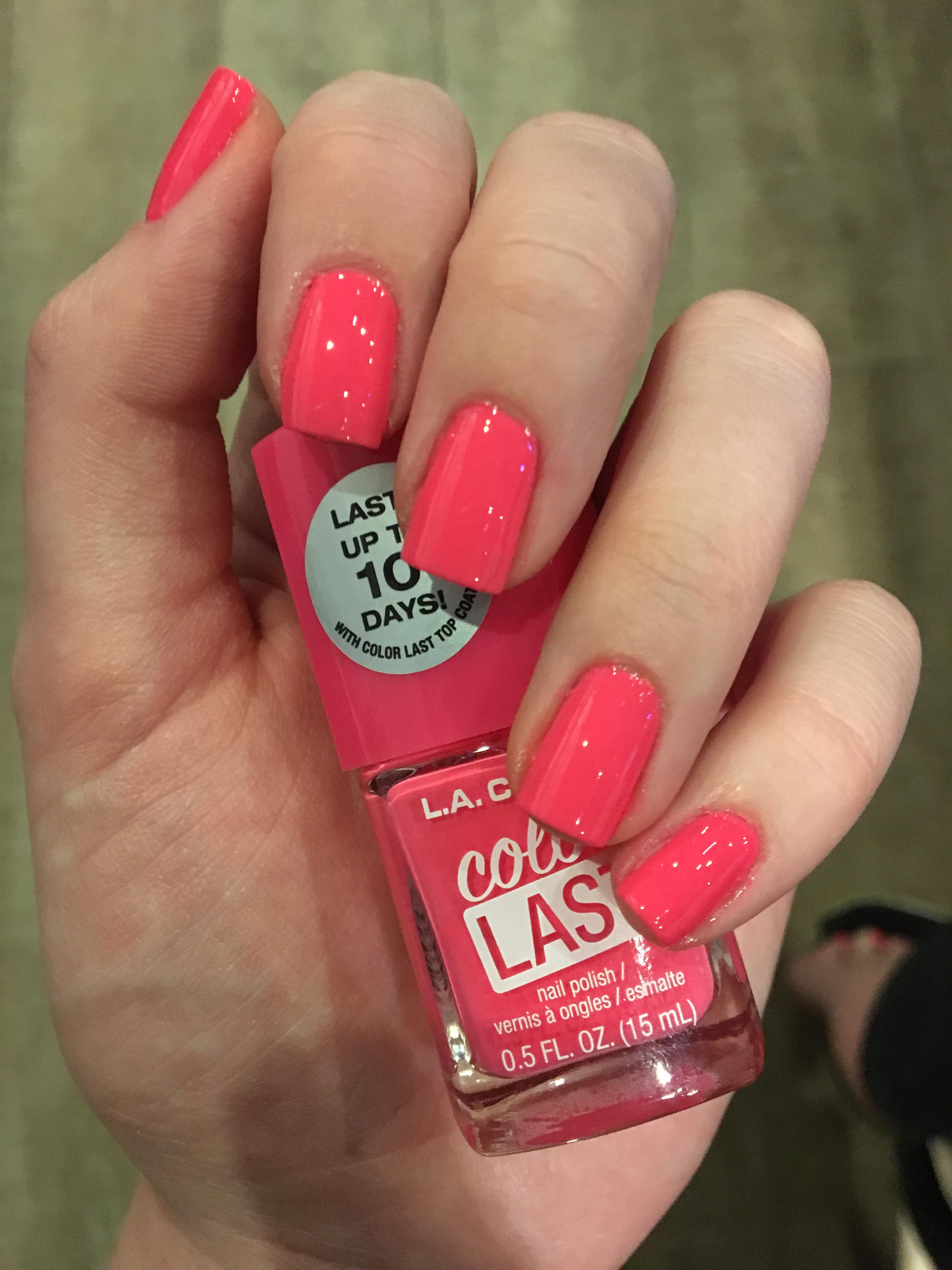 After years of acrylic nails and glueon manicures, I have finally