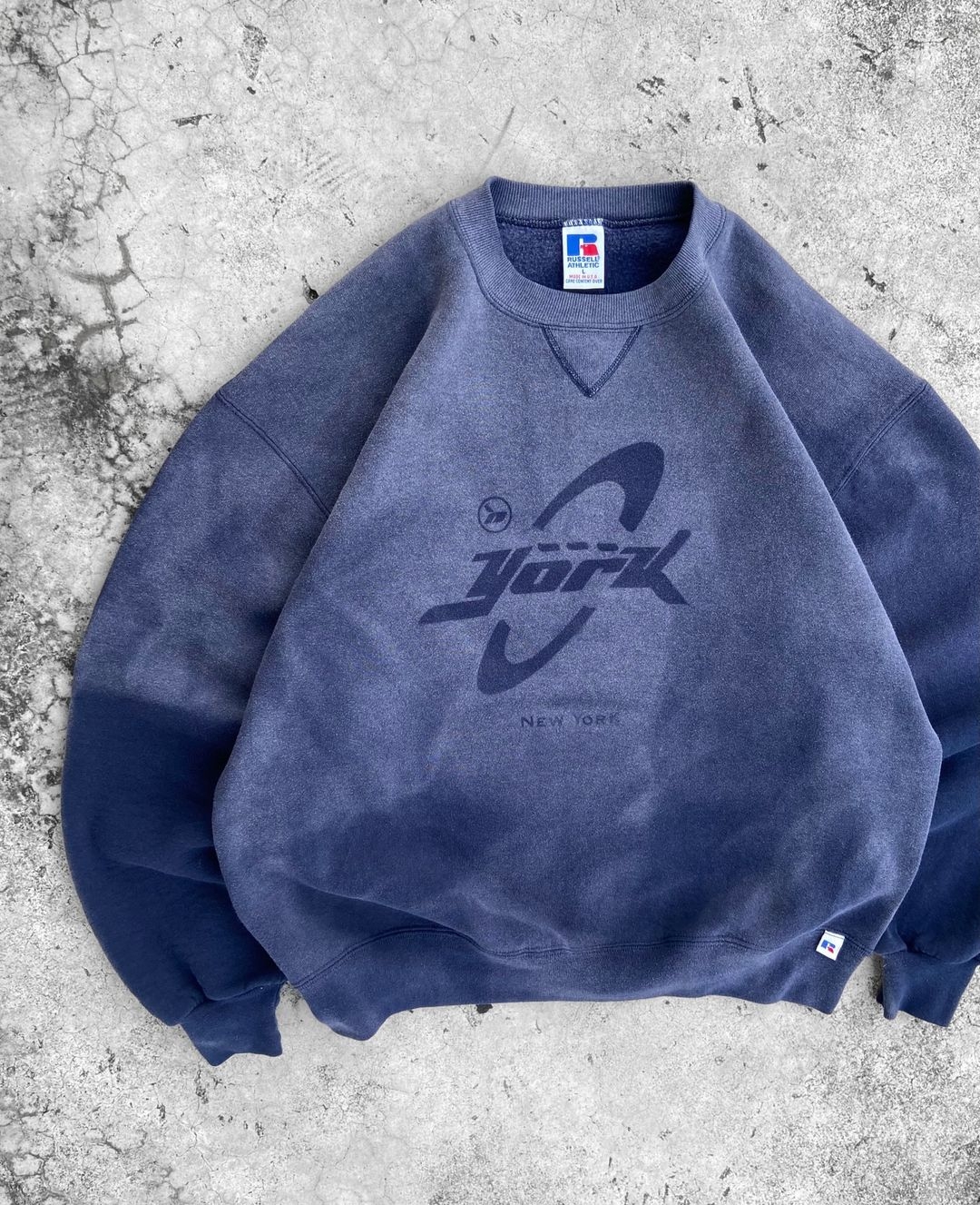 [Q] How to do this? sun bleach? something else? r/bleachshirts