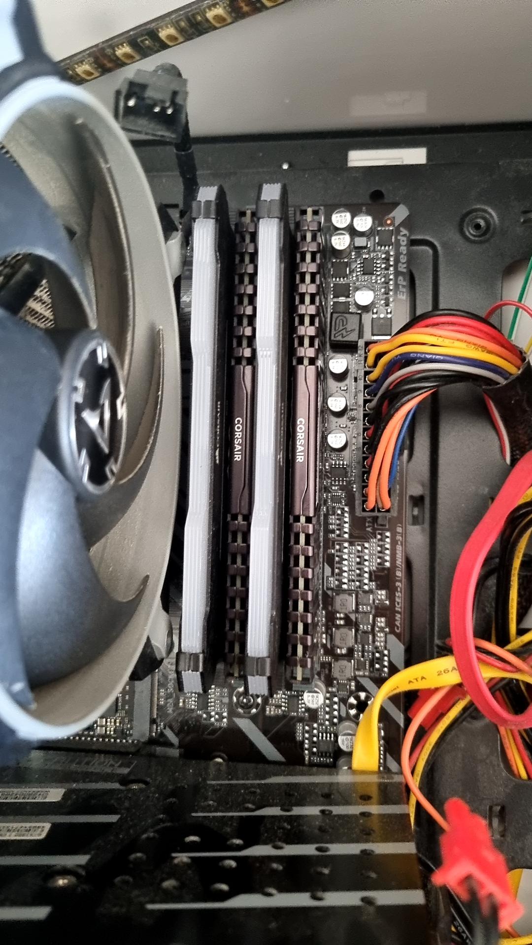 Today on "being cheap" we gonna test If this cheap Ram upgrade works