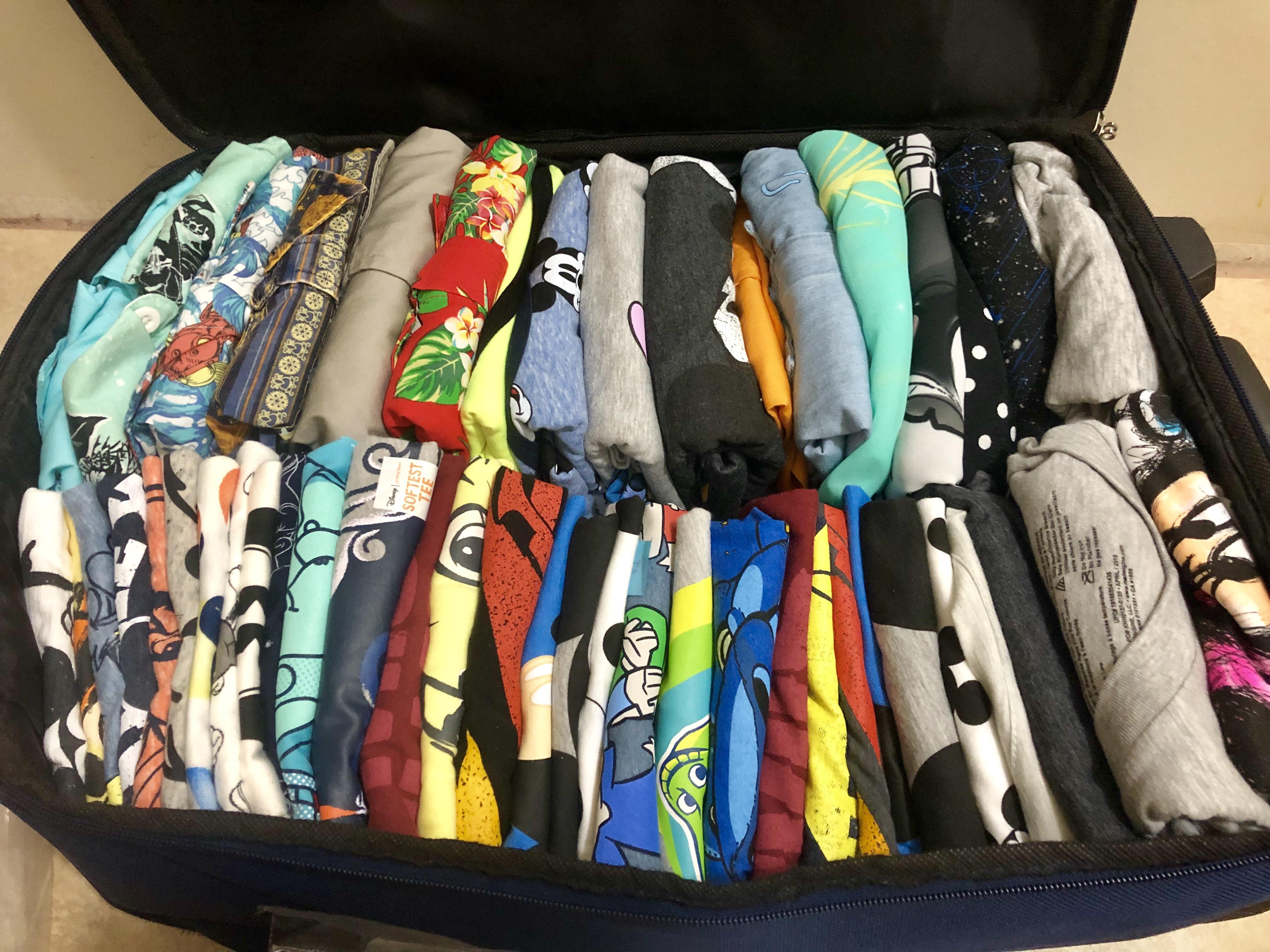 Carry on luggage. Family of 5, 9 days at WDW. 9 shirts for each of 3