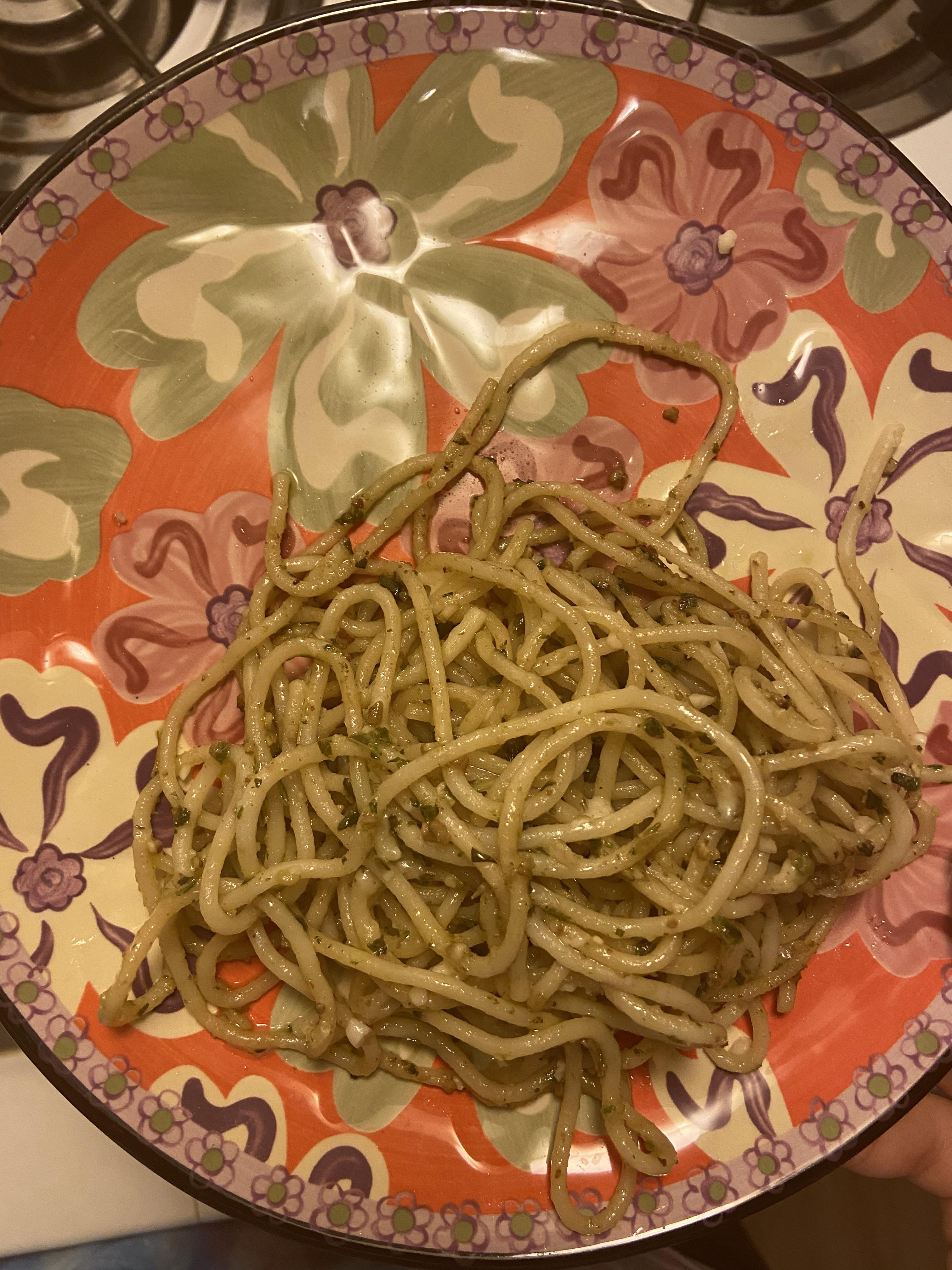 how many calories in this pesto pasta?? is it over 300? r/caloriecount