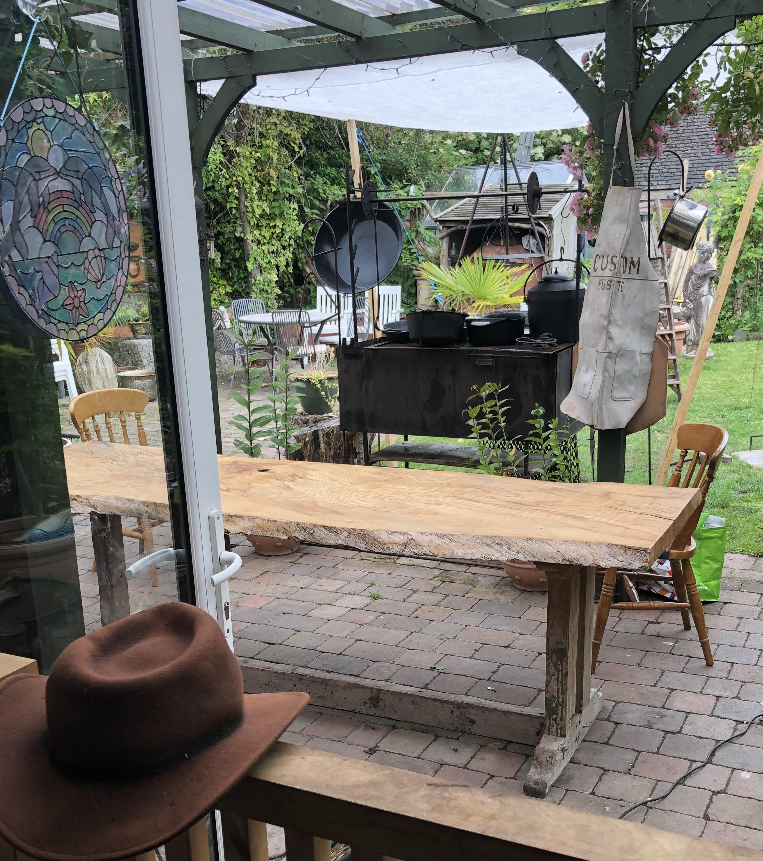 Wood fired cast iron Spanish fiesta!!! OldCampcookcastiron