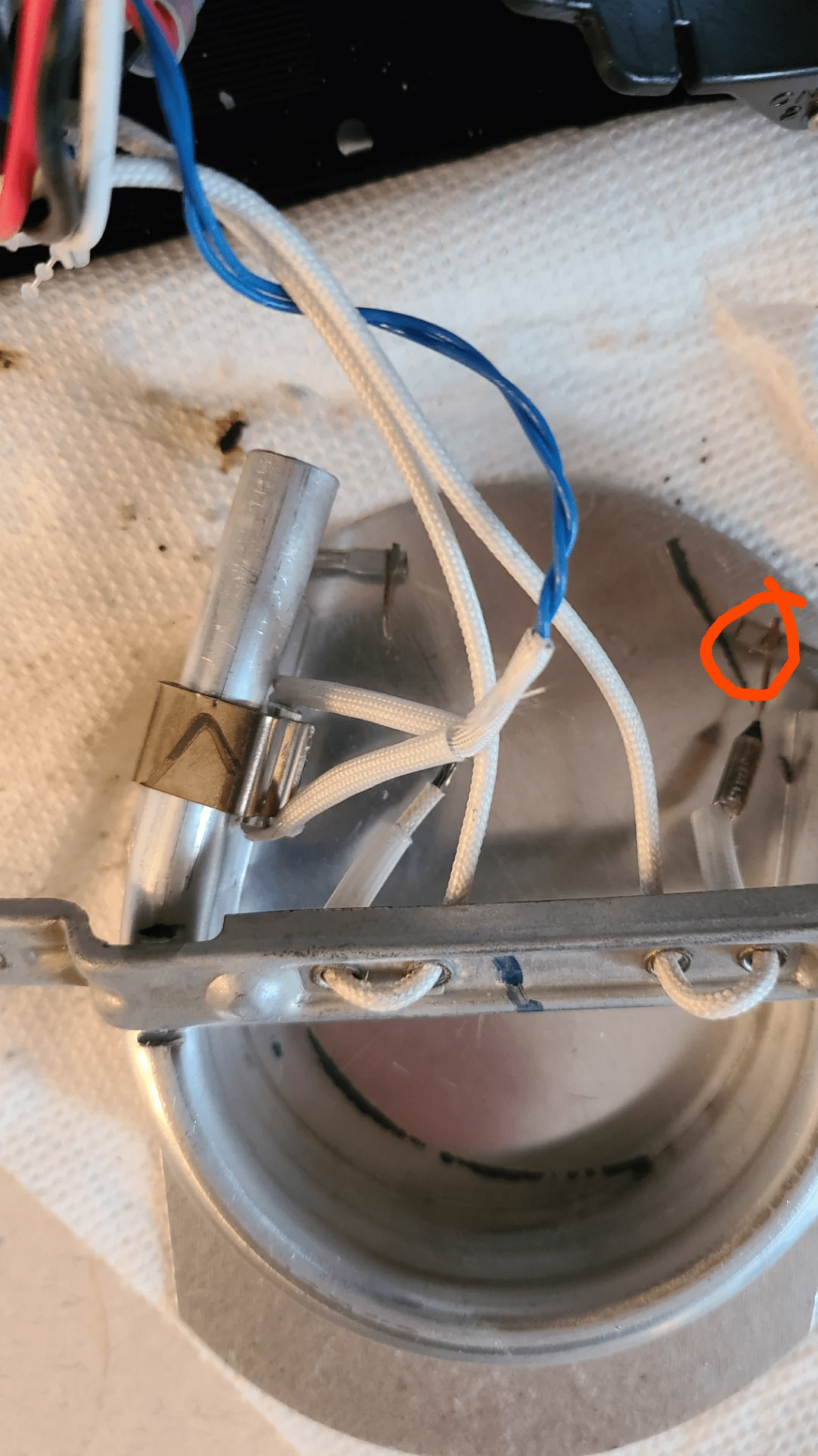 Replacing a fuse in my coffee maker r/fixit