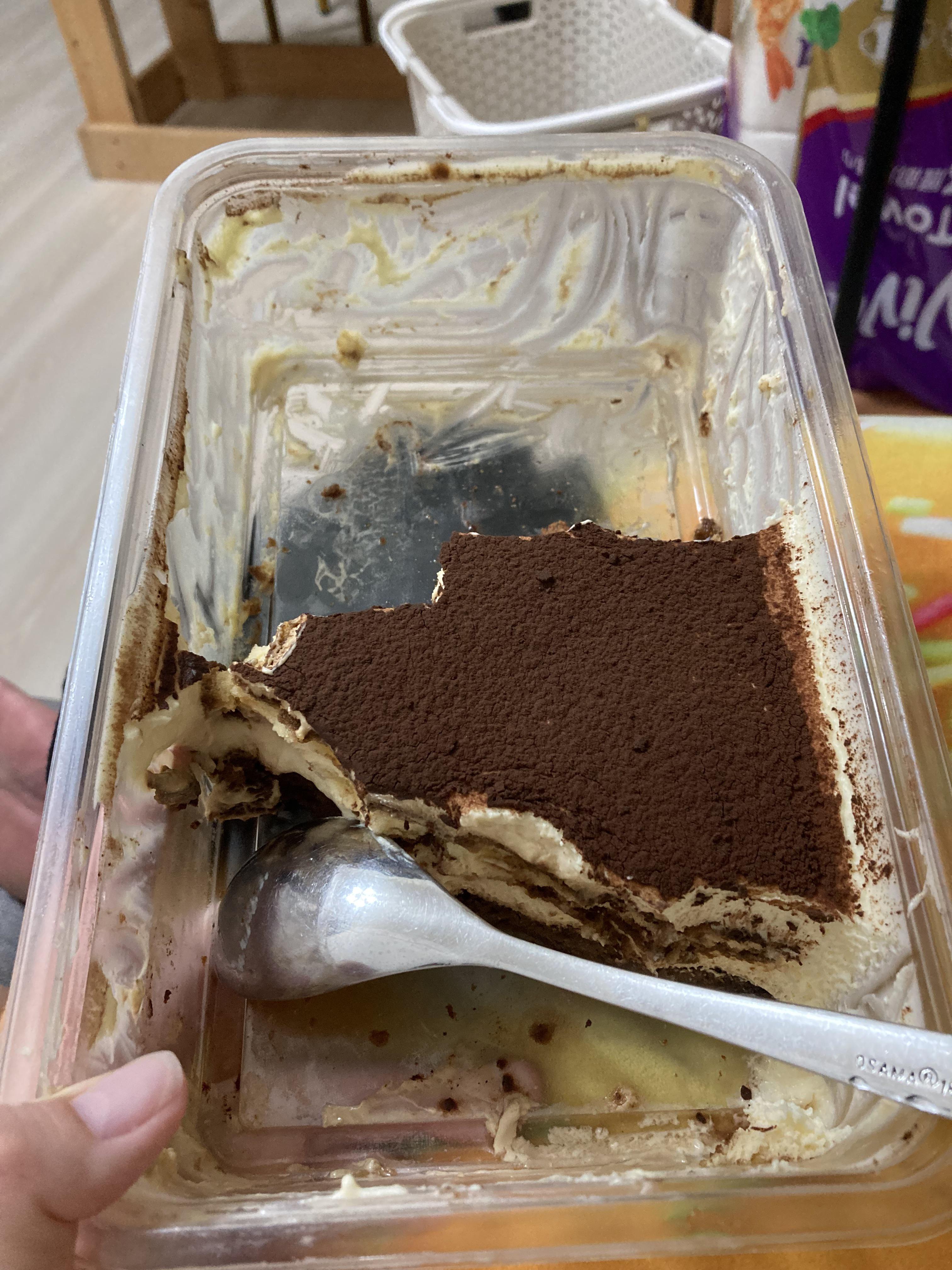 Costco bakery tiramisu in Taiwan for less than US9!! (NTD239) r/Costco