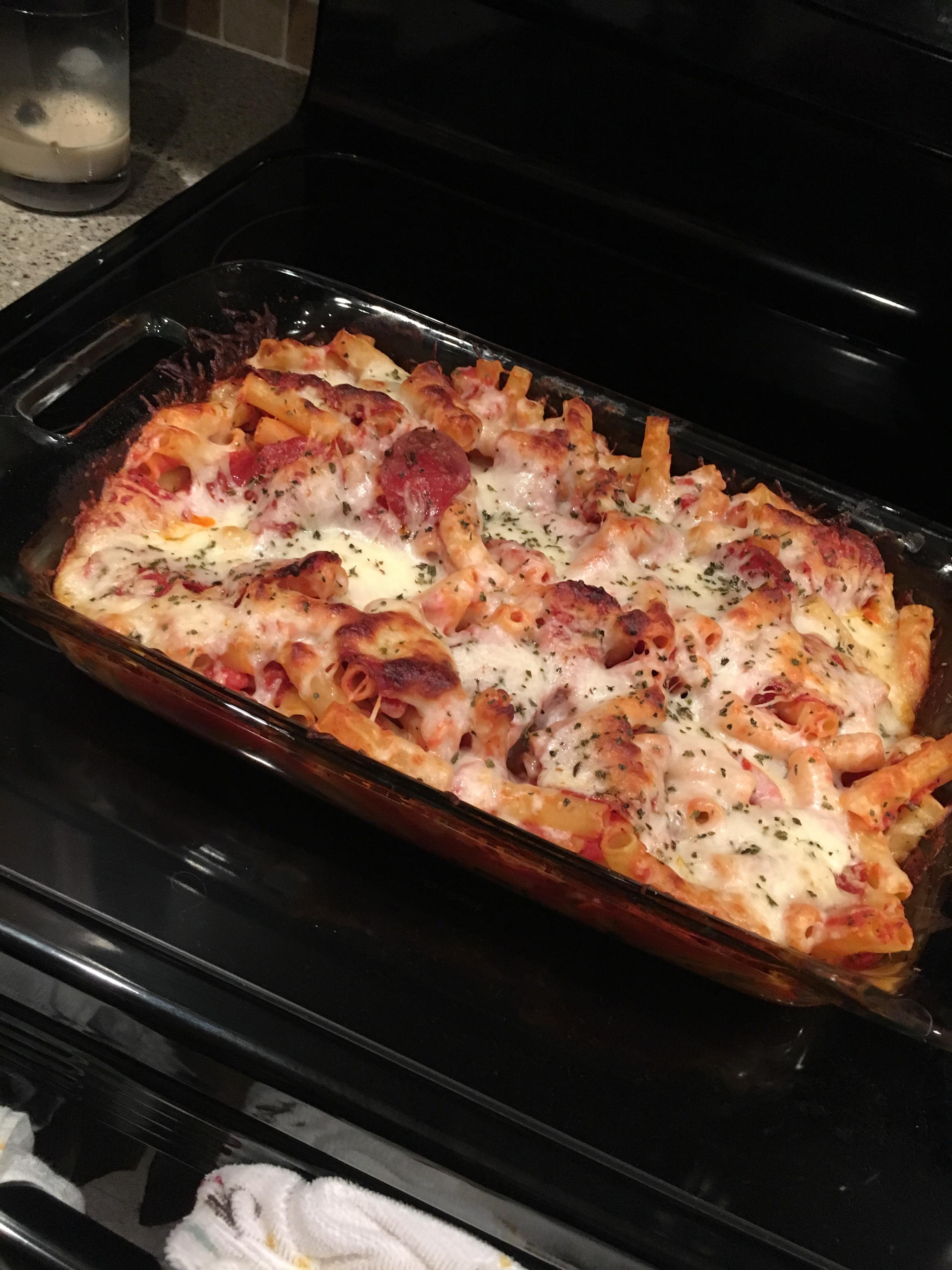 [Homemade] Baked Pepperoni Ziti r/food