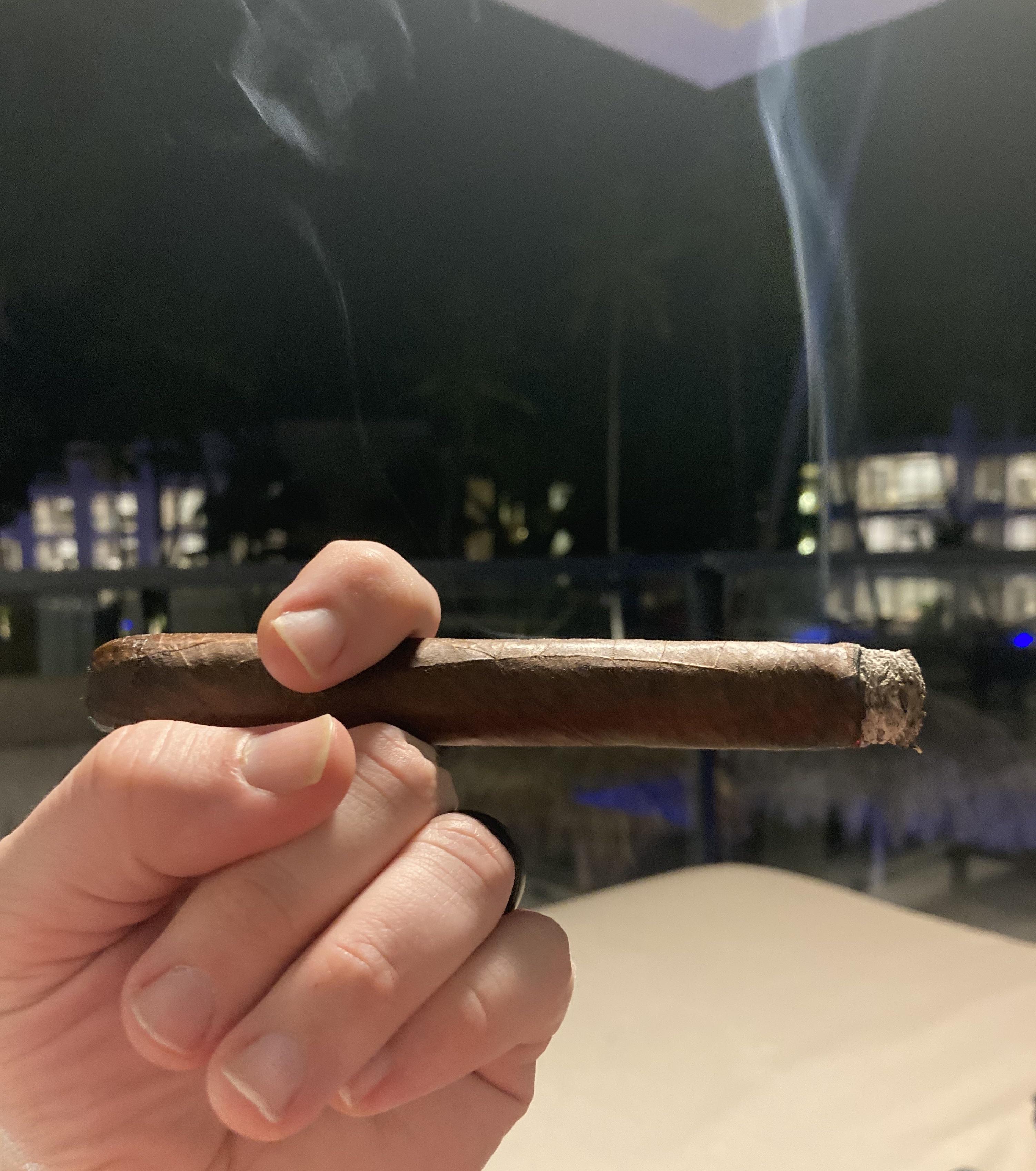 Crowned Heads Buckeye Land r/cigars
