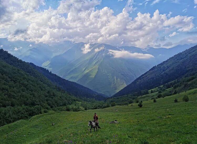 Trekking in Khevsureti, (Sakartvelo) r/backpacking