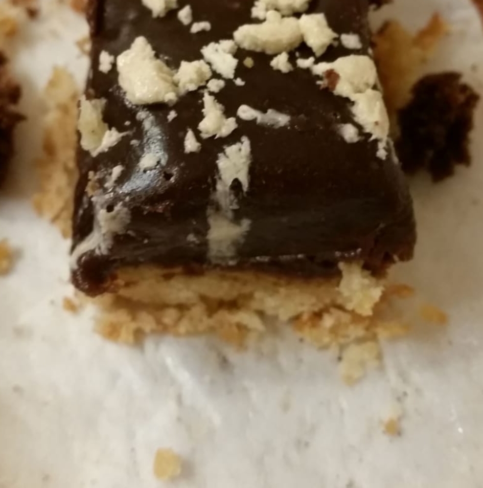 Halva Chocolate cake r/recipes