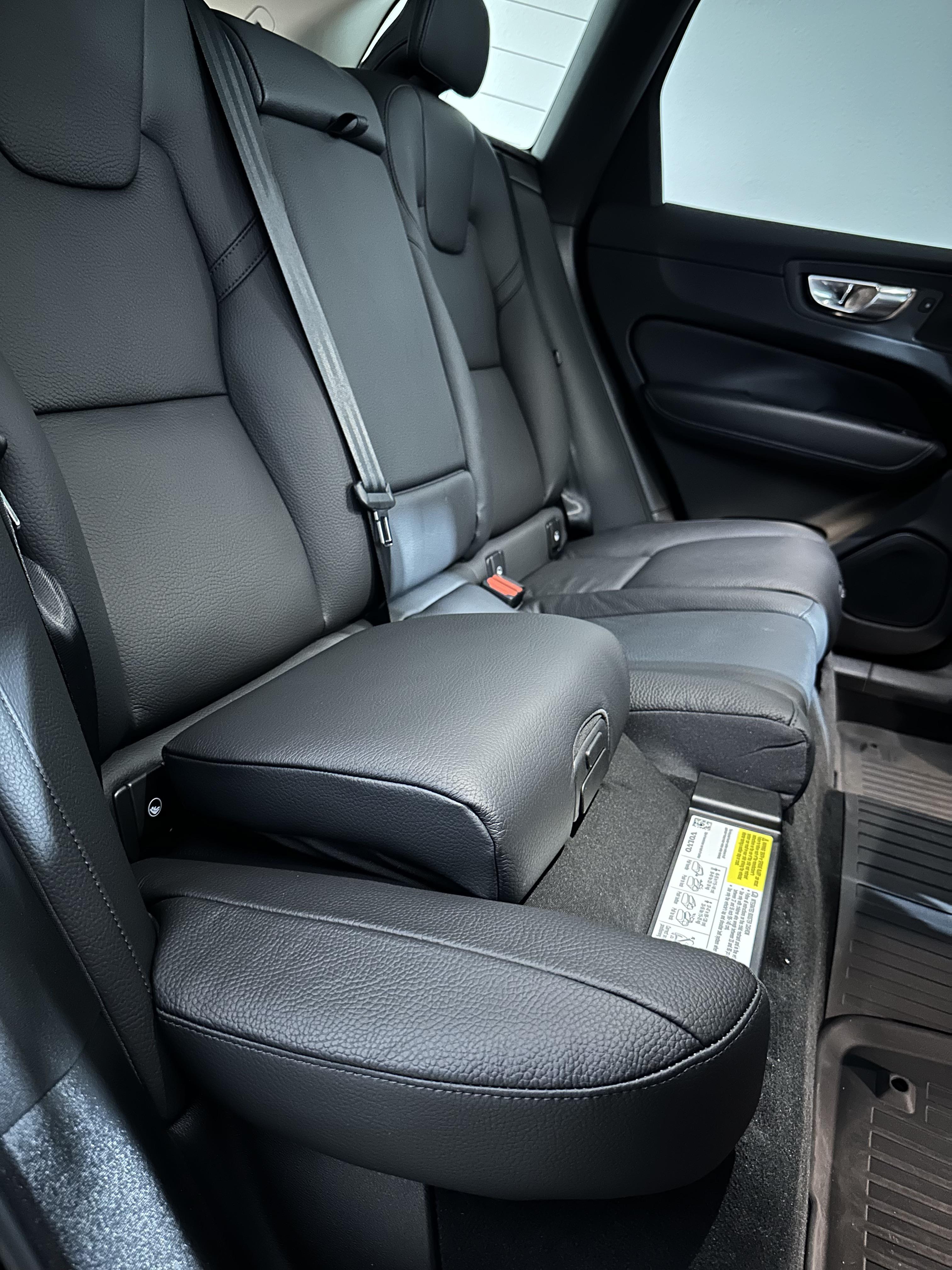 Integrated Booster Seats… Such a Cool Concept! r/Volvo