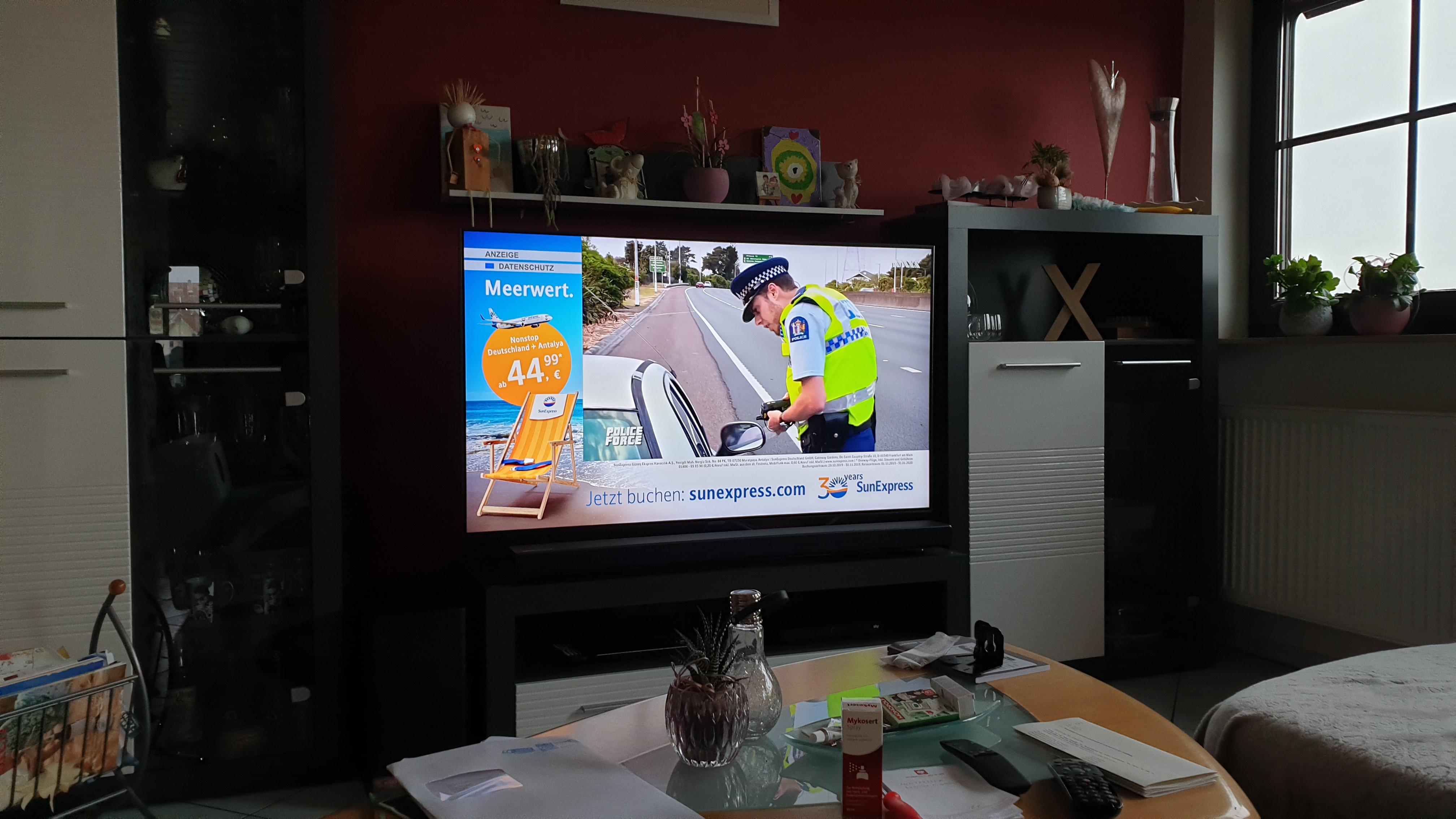 My new Samsung TV Shows Ads in the normal TV app r/assholedesign