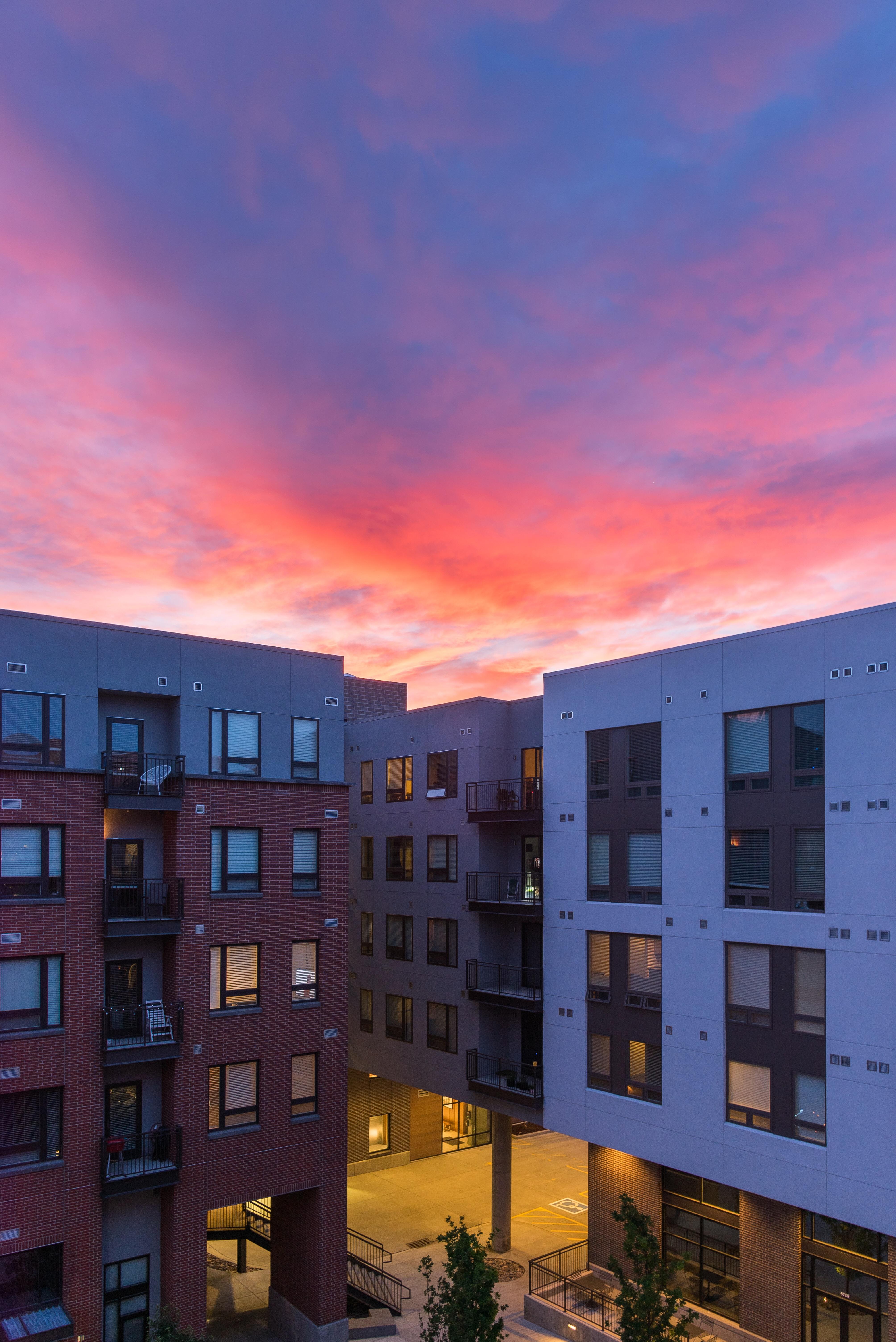 Stunning sunset. r/Denver