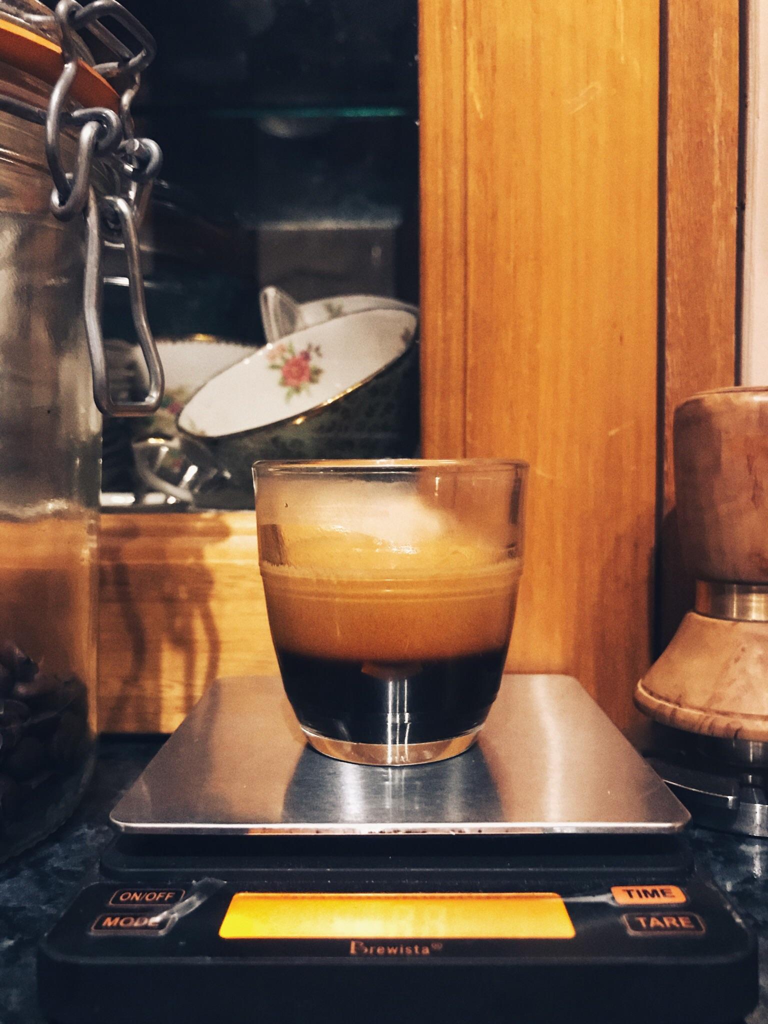 Breville Barista Express double ristretto crema party. r/espresso