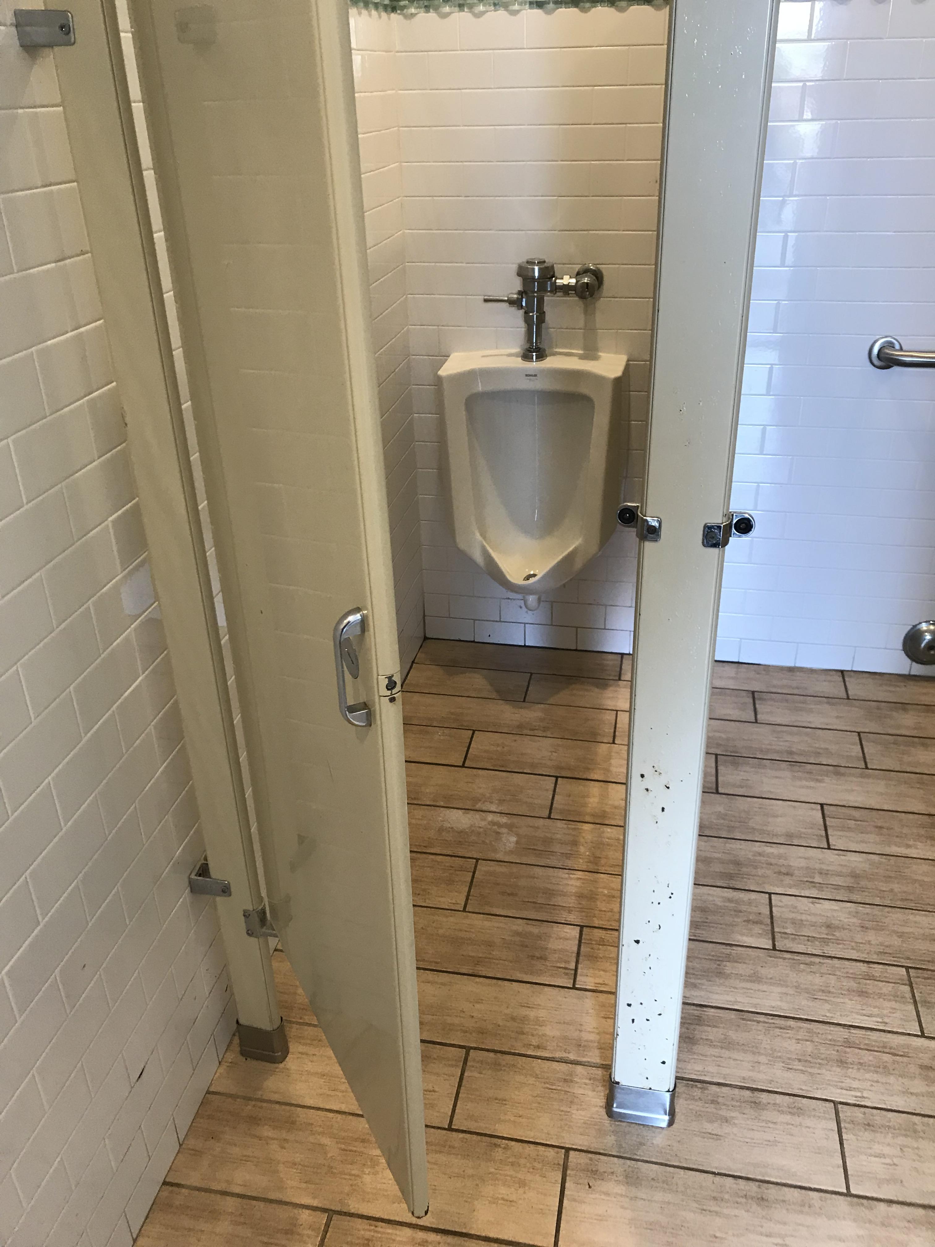 This urinal is a stall r/mildlyinteresting