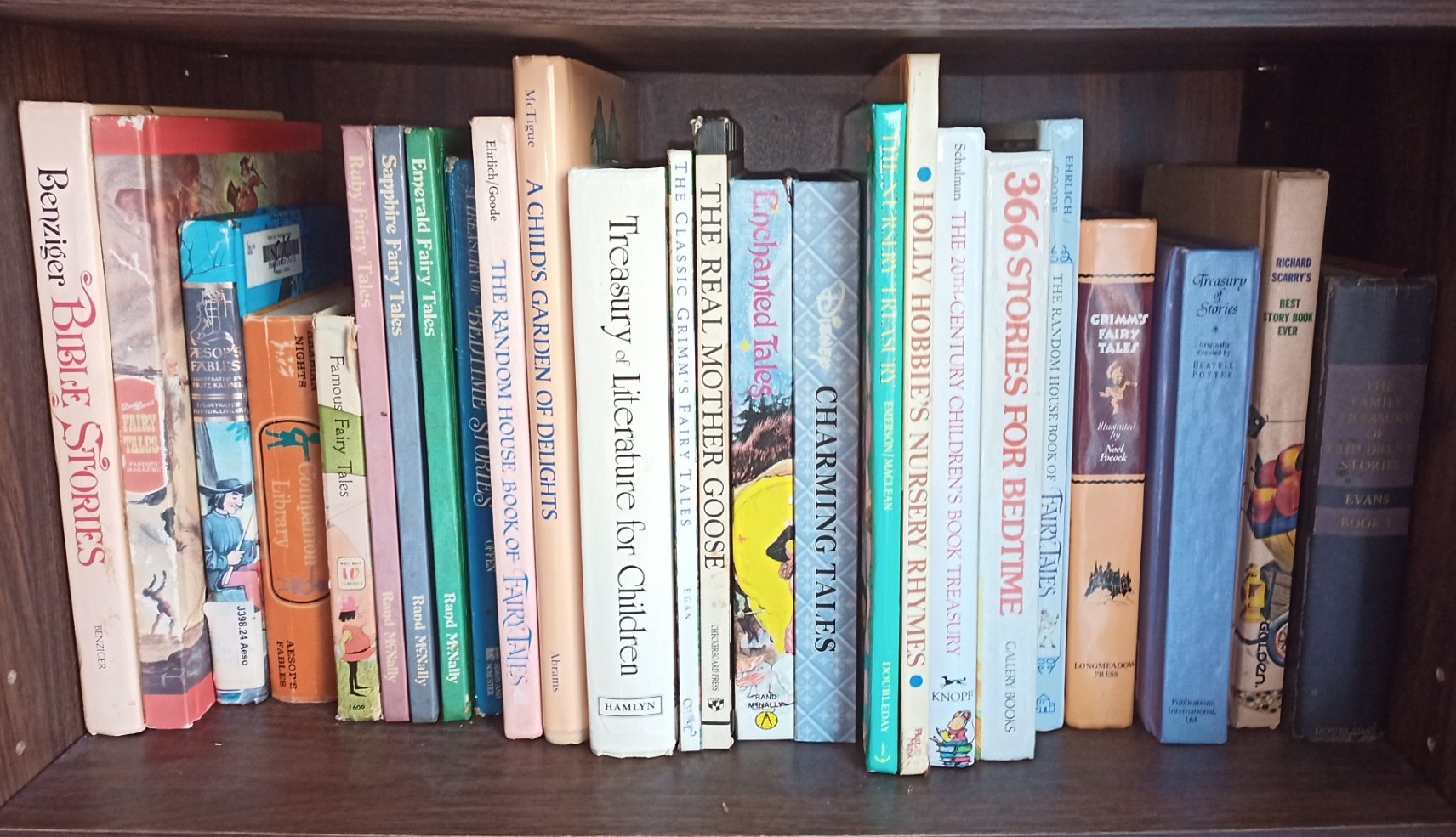 Fairy Tales, Nursery Rhymes, Fables, and Poems r/bookshelf