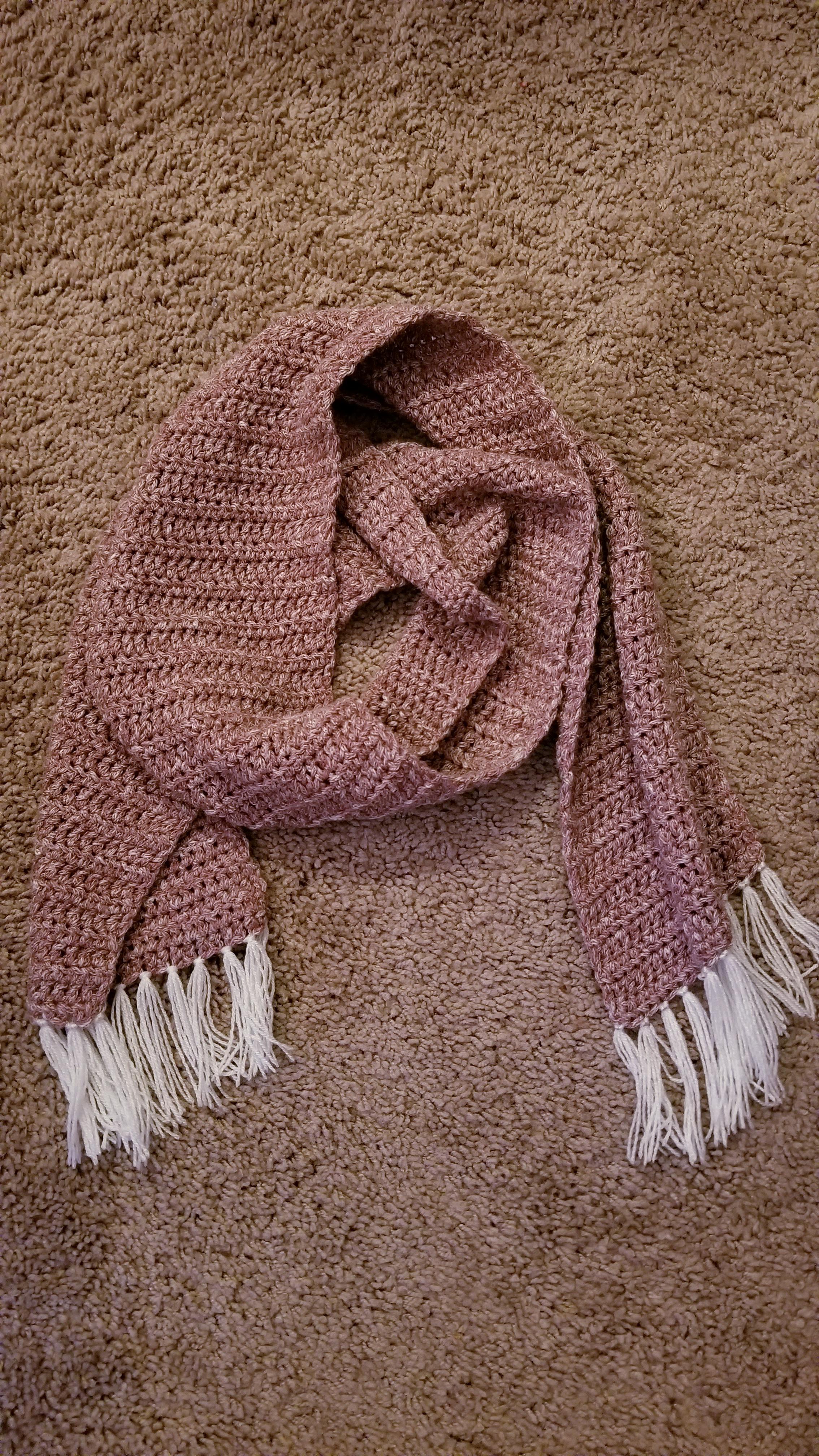 Another scarf finished! I love the color of this yarn r/crochet