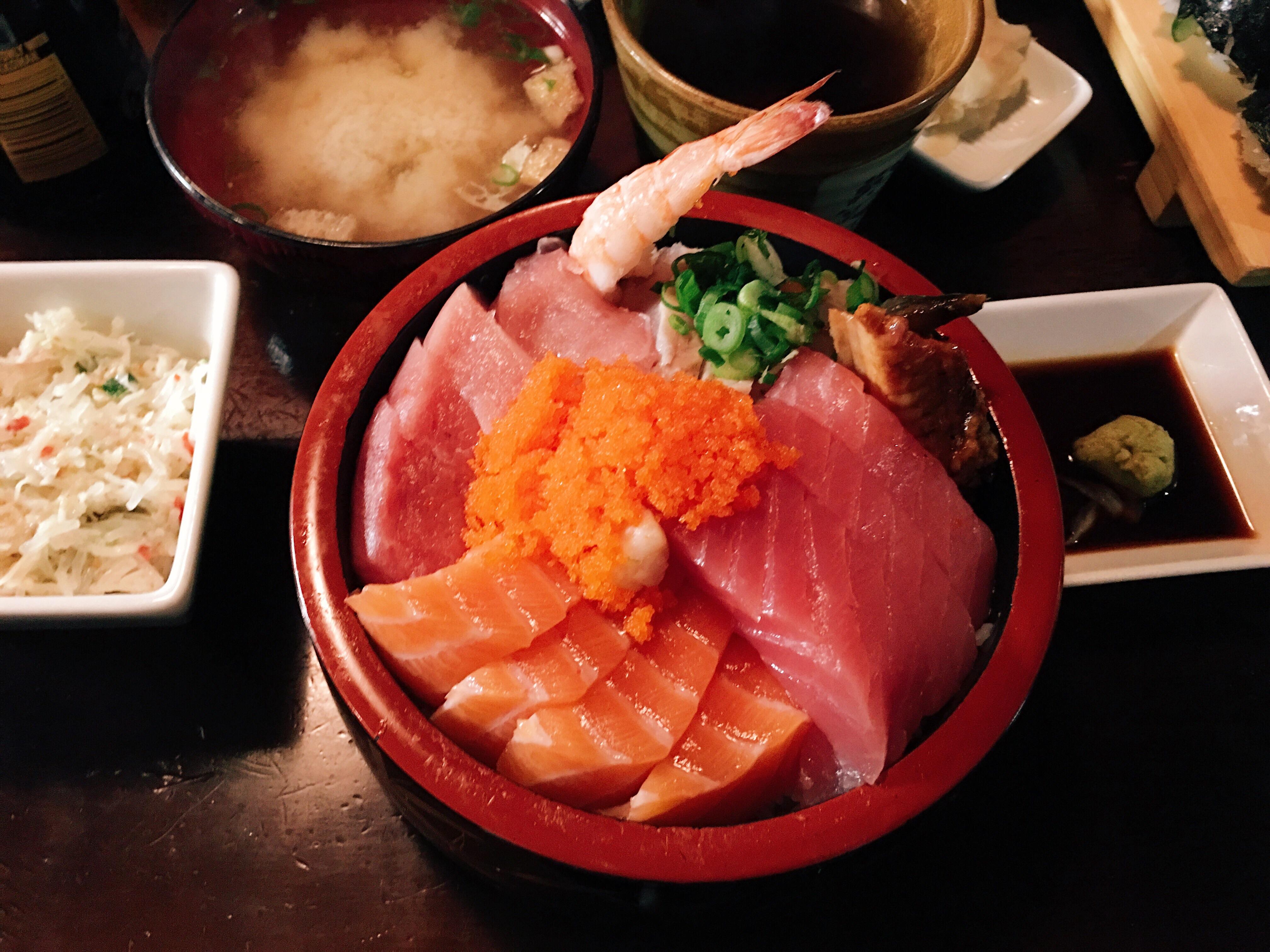 [i ate] chirashi bowl with salmon, tuna, yellowtail, eel, shrimp, and