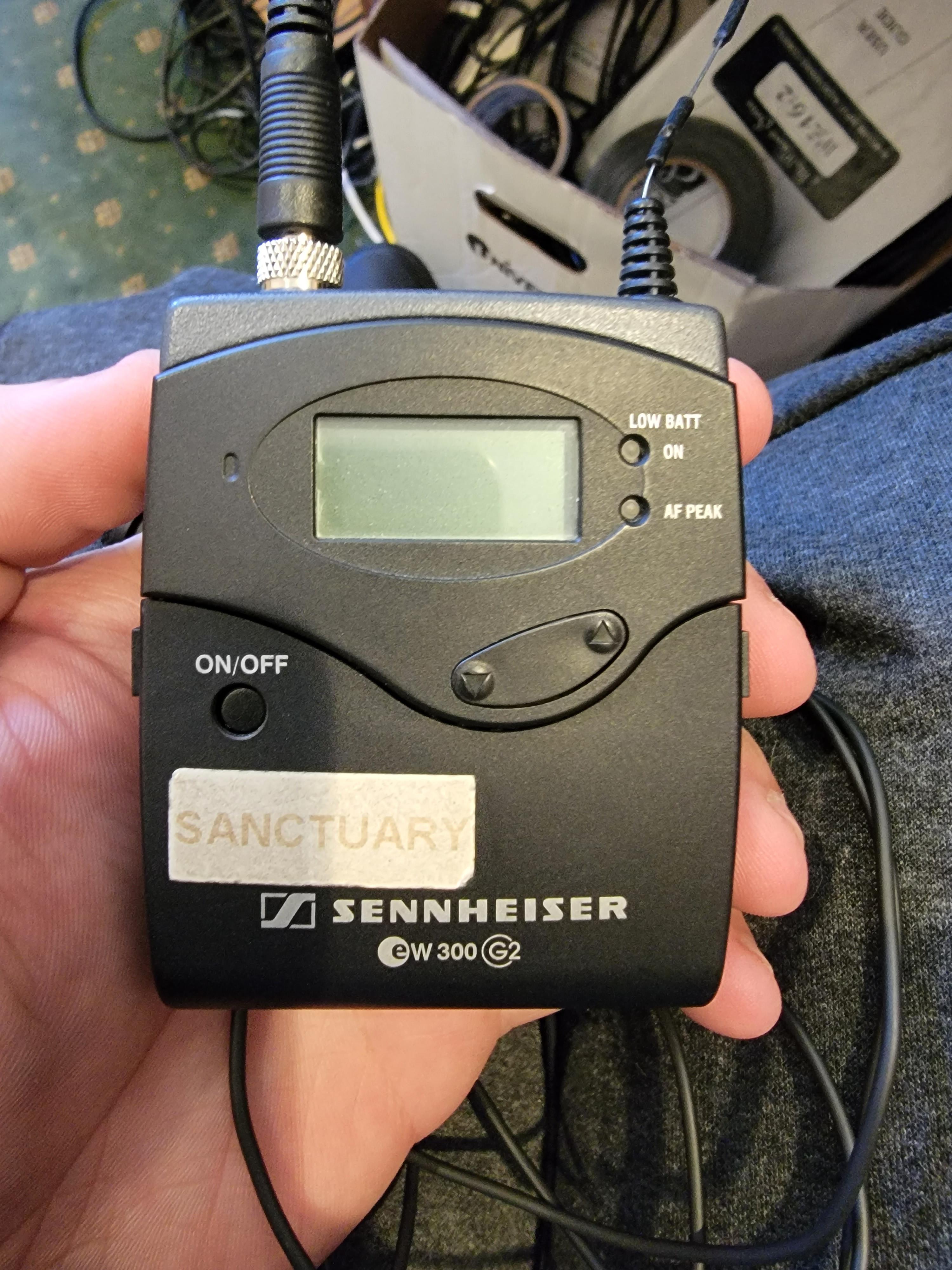 Anyone done an antenna replacement on one of these? Further explanation