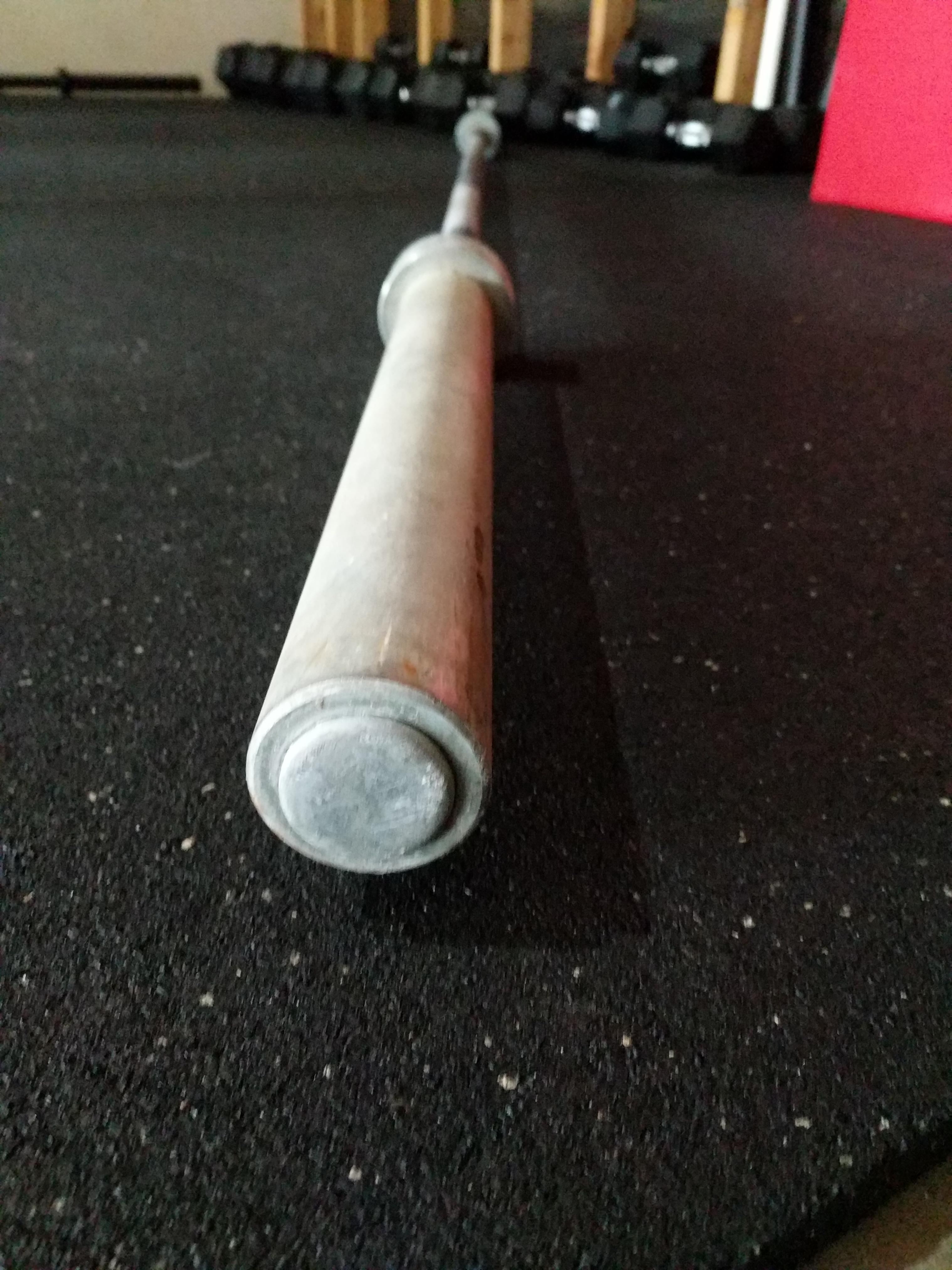 Identifying barbell & cleaning weights help?? r/homegym