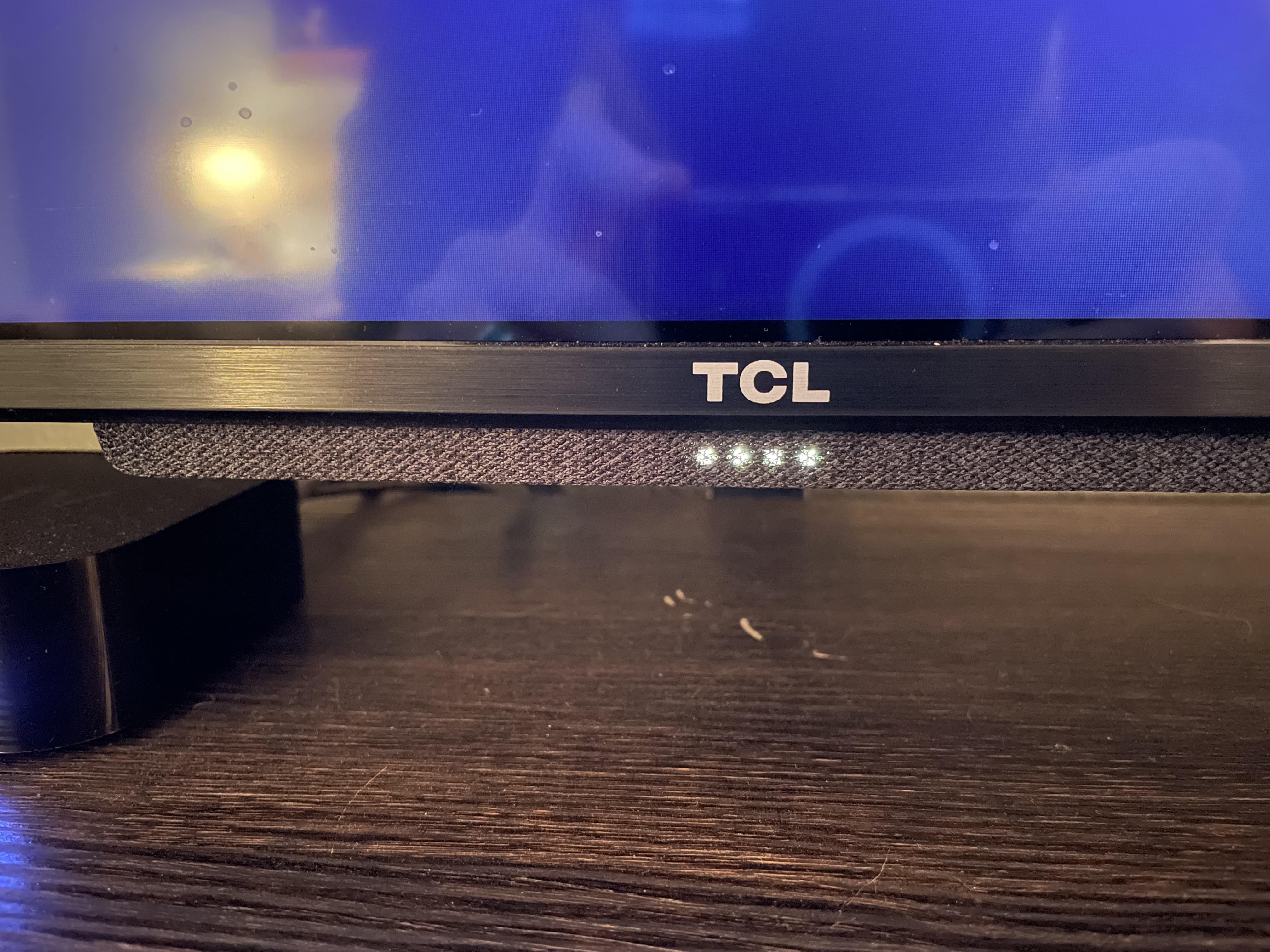 Does anyone know what these four lights mean on my TCL S546? I haven’t