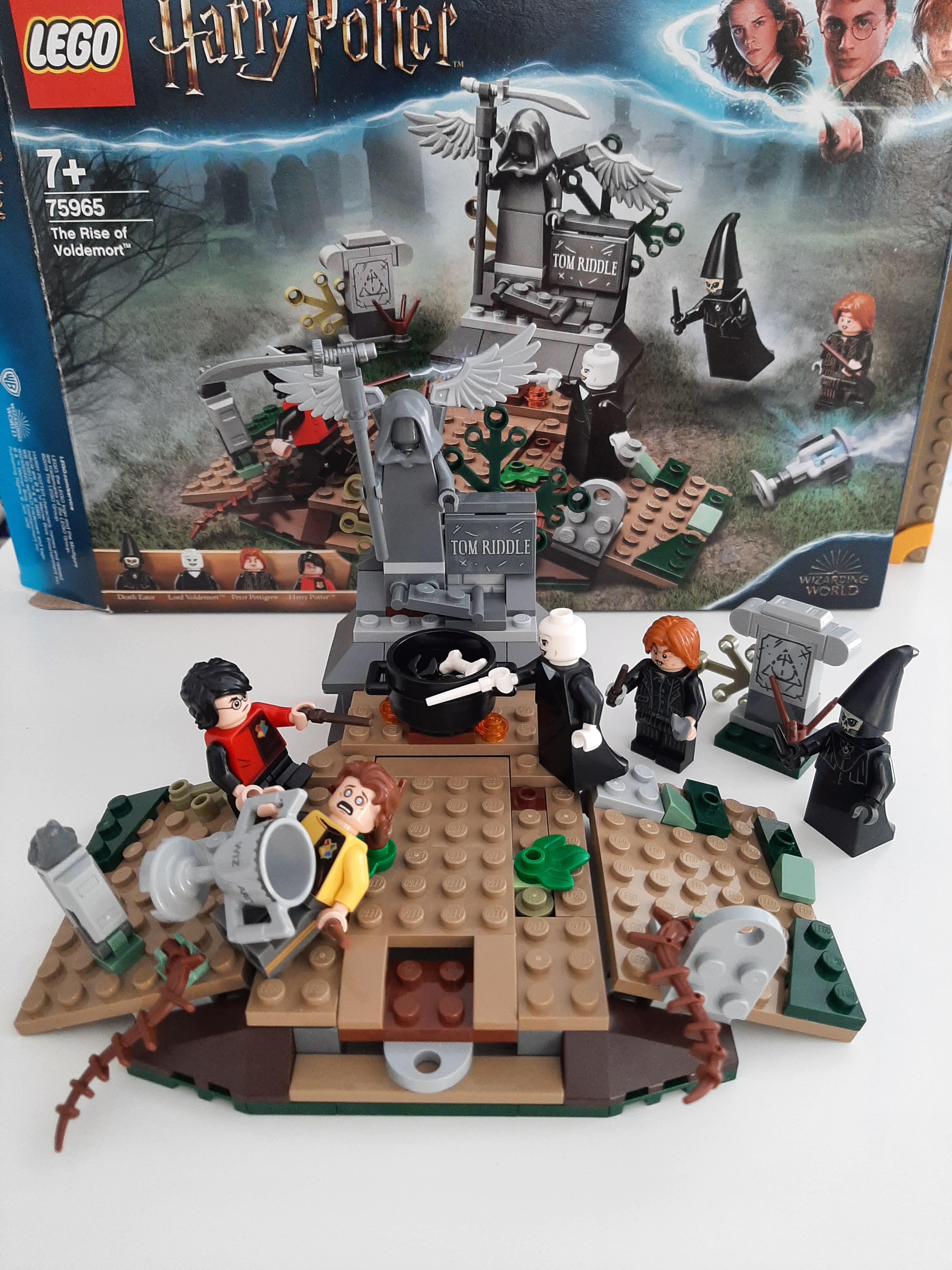 I've added an important detail to the Harry Potter graveyard set r/lego
