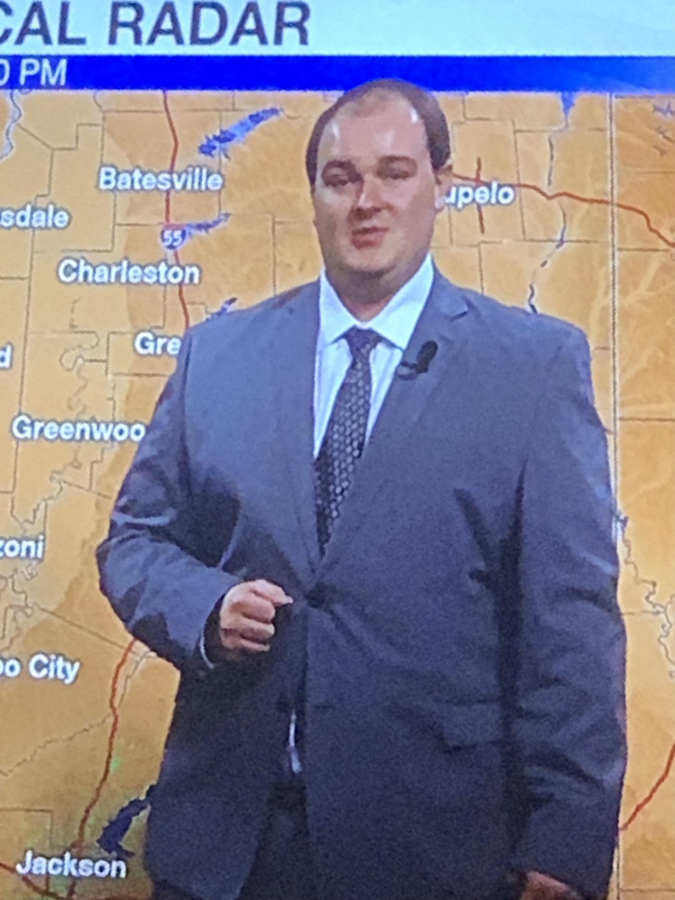 Somehow they convinced Kevin to do the weather in Greenville, MS r/DunderMifflin